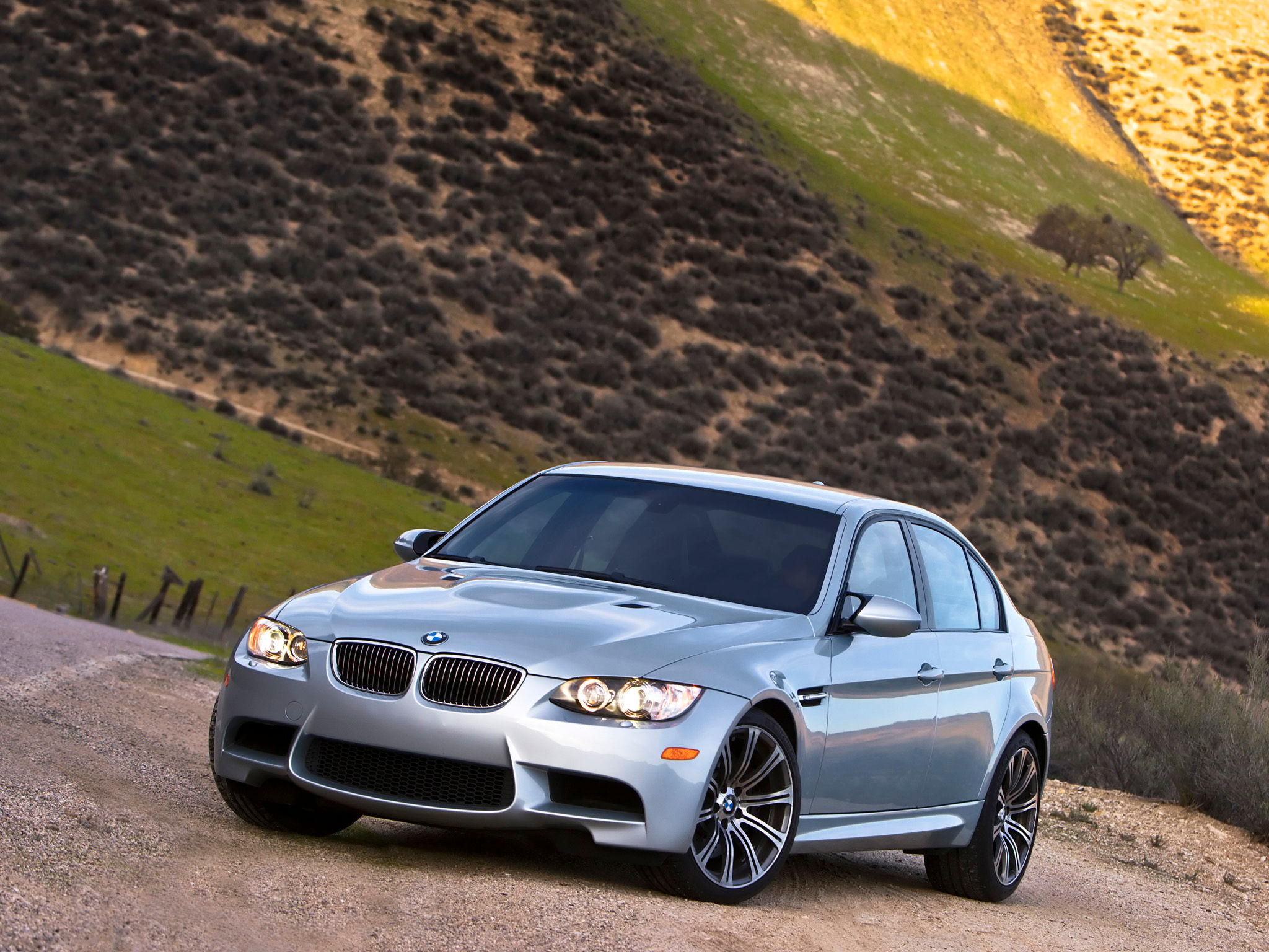Wallpaper #2HRCwo4B_8f4nGFarG7Z43 M3 Sedan E90e91e92e93 M3 BMW Database Carlook
