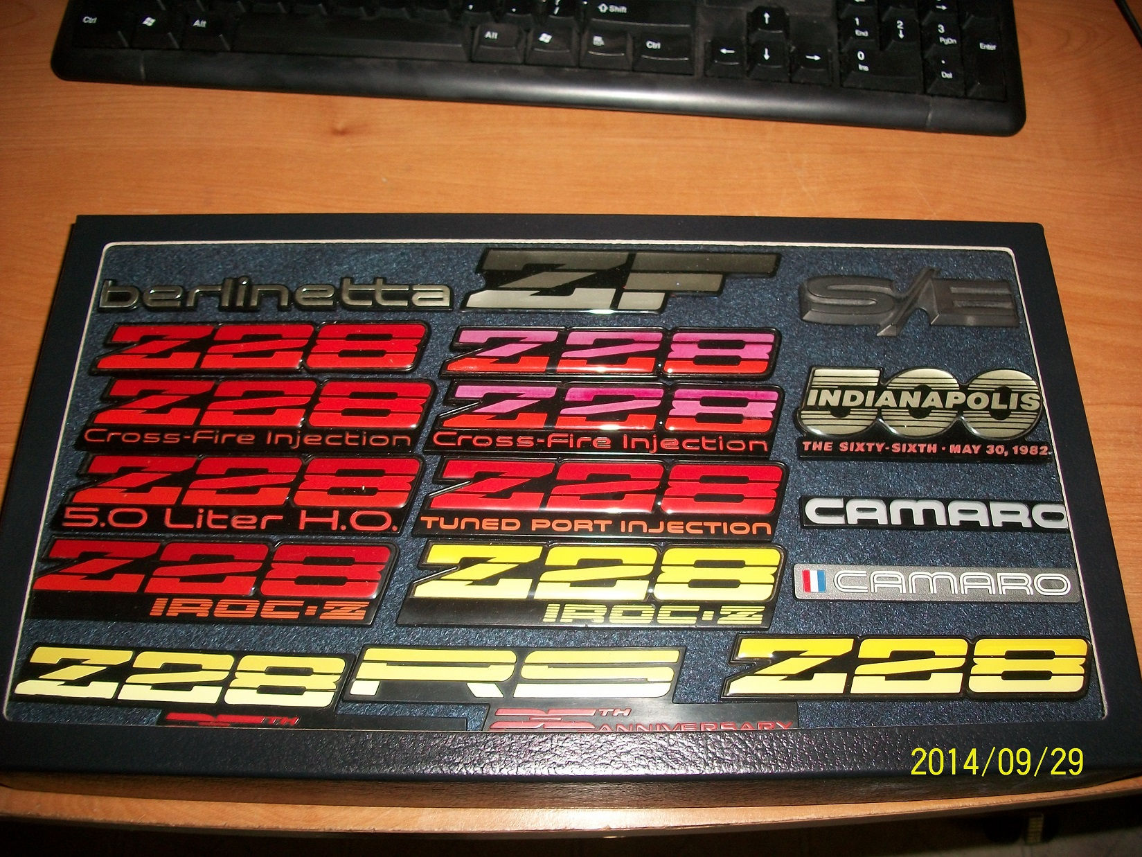Wallpaper #1GeJApMBSpphPi3-7a_x334 Camaro Dash Emblems Differences by Year Third Generation F Body