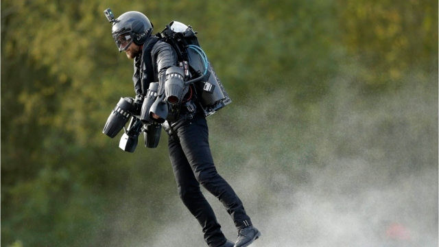 Wallpaper #5Lj61ZIBJvJKYCmEJdvJ387 The Real Iron Man Flies at Record Speed with a Jet Suit Teller Report