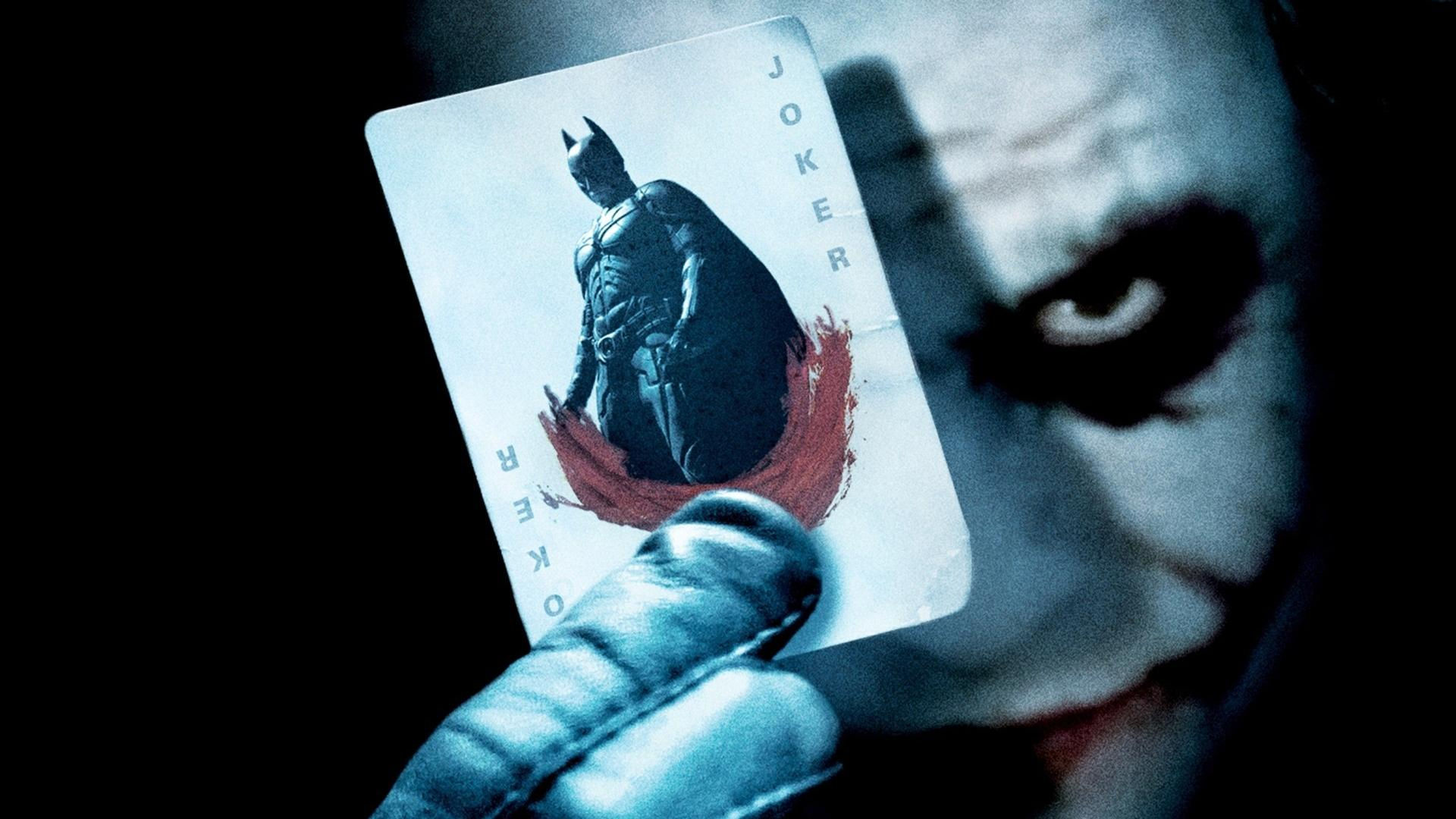 Wallpaper #CT8mPJMBLiIJ4c9O2pEq248 Batman the Dark Knight Joker Black Background Comics Wallpaper 53751