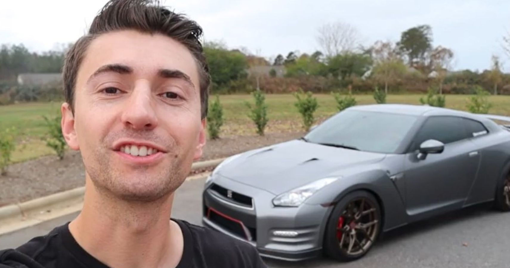 Wallpaper #eCZ-QpMBBfkV8PMHlS67192 Car Reviewer Questions Whether He Should Replace His Beloved Nissan GT R