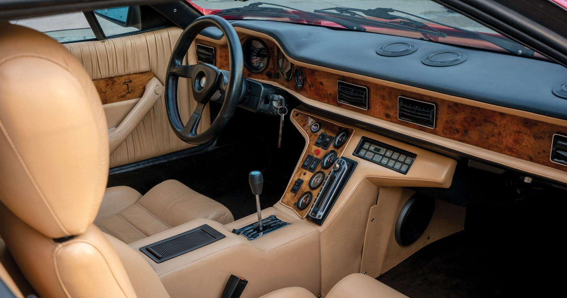 Wallpaper #vQNOZpMBpyOg8YnEcNog155 10 Most Insane Sports Car Interiors from the 90s