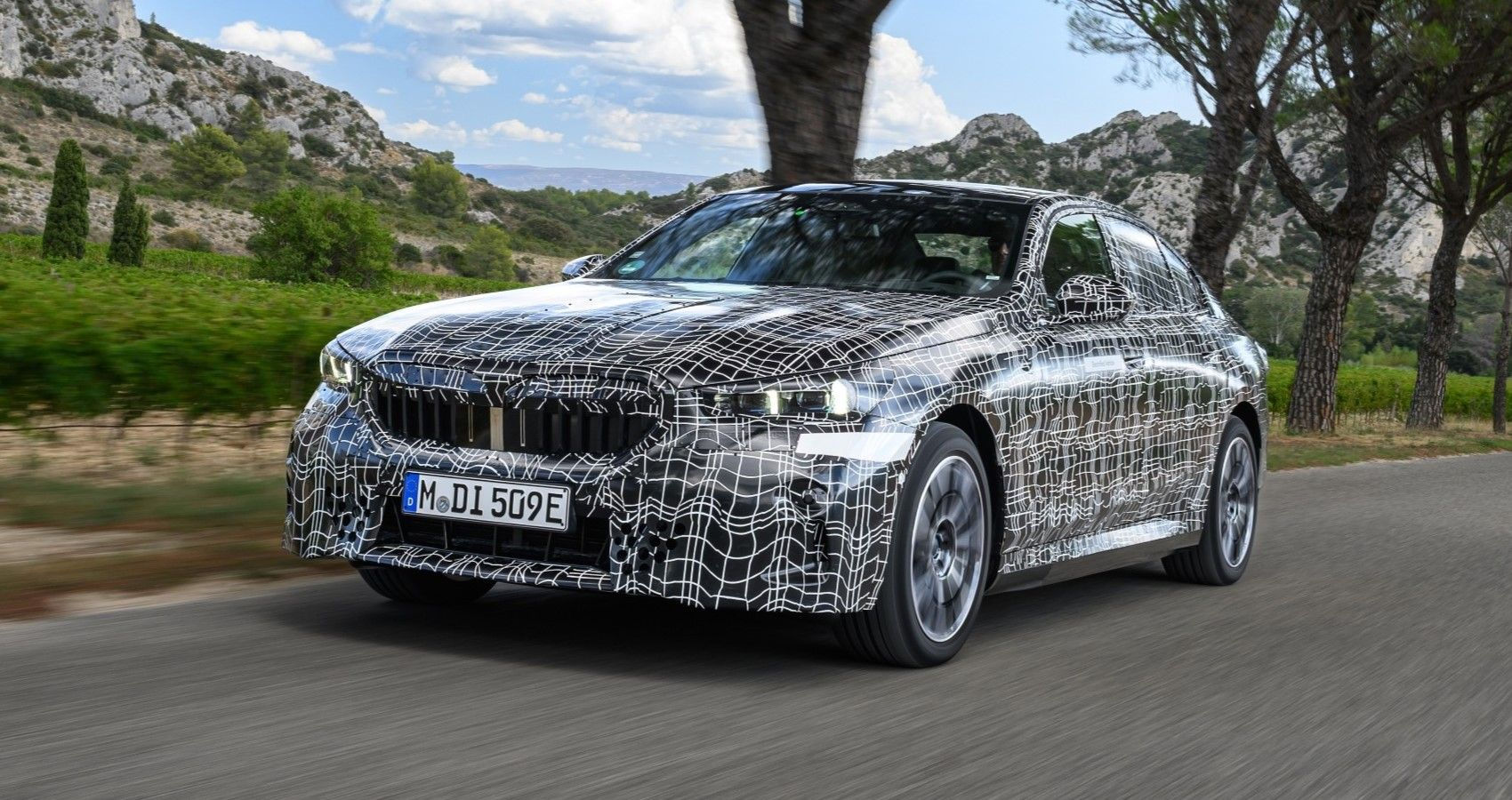 Wallpaper #8QO8ZJMBpyOg8YnEr9cZ211 Why You Should Start Saving Up for the Electric BMW I5 Sedan Flipboard