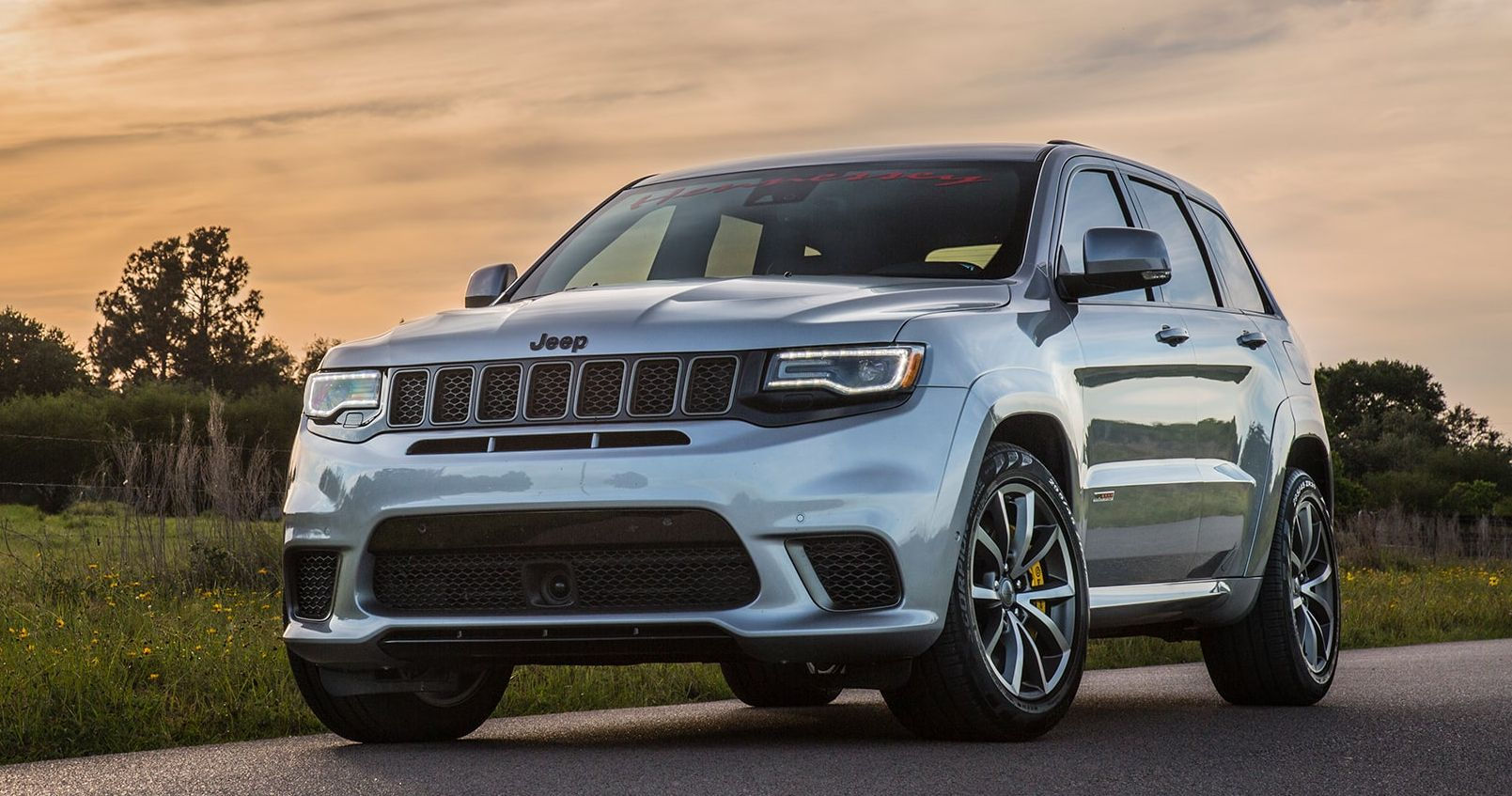 Wallpaper #yBnzO48BtGB6xQ787LJr55 The Worlds Quickest SUV 1200 Hp Hennessey Jeep Trackhawk