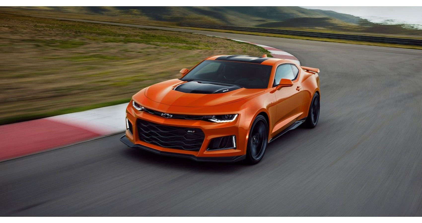 Wallpaper #KzXekZcBk_lpvpal65Ry132 This is What Makes the Chevrolet Camaro Lt1 a Performance Car Bargain