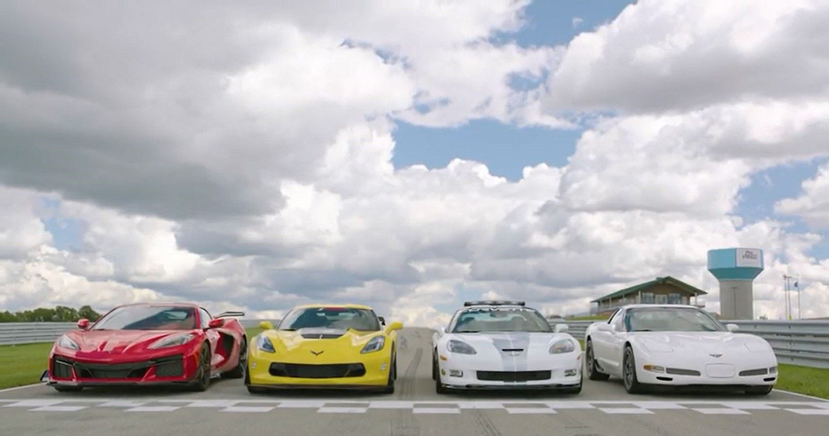 Wallpaper #7WjwFZMBSpphPi3-lwkY280 Watch Chevrolet Race Four Generations of the Corvette Z06 to See if the