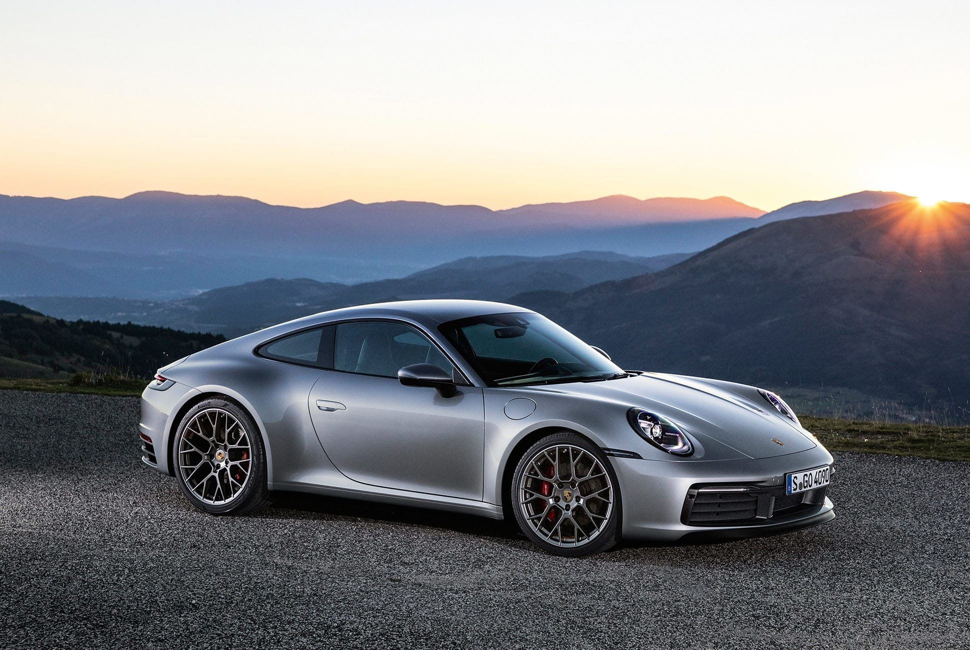 Wallpaper #4Rn0Mo8BtGB6xQ78YZjL43 10 Most Reliable European Sports Cars for Performance and Comfort