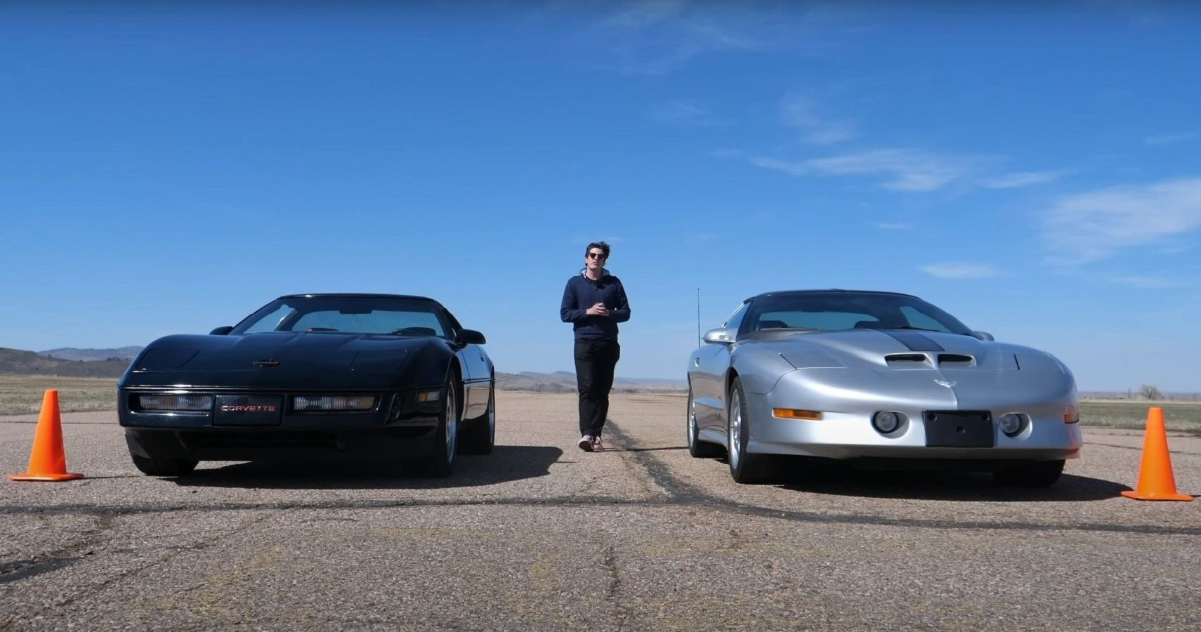 Wallpaper #7WjwFZMBSpphPi3-lwkY256 A Chevrolet Corvette vs Pontiac Trans Am Battle Decides Which is the