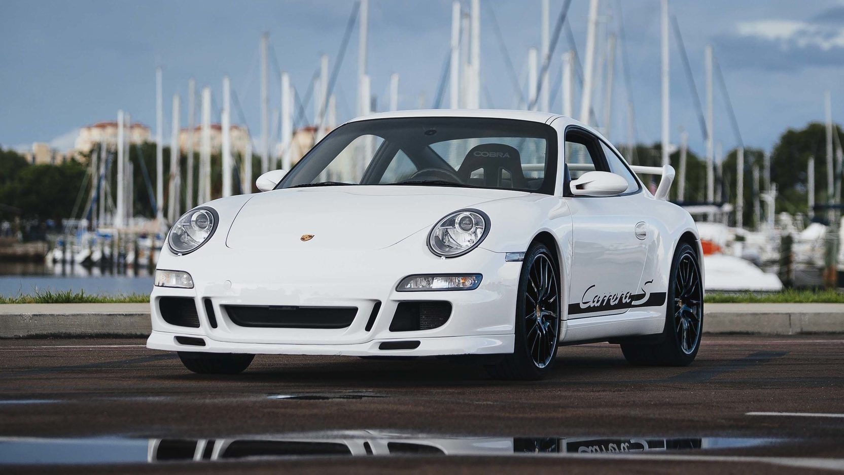 Wallpaper #4Rn0Mo8BtGB6xQ78YZjL59 Here Are the Most Reliable Sports Cars of the 2000s