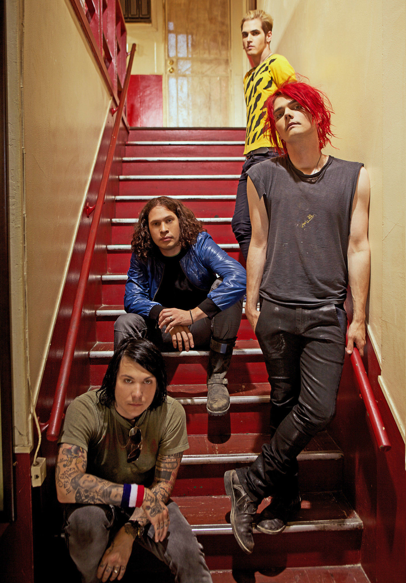 Wallpaper #ORnPFY8BtGB6xQ78wmzW32 My Chemical Romance Returns in Semi Grandiose Mode on New Danger