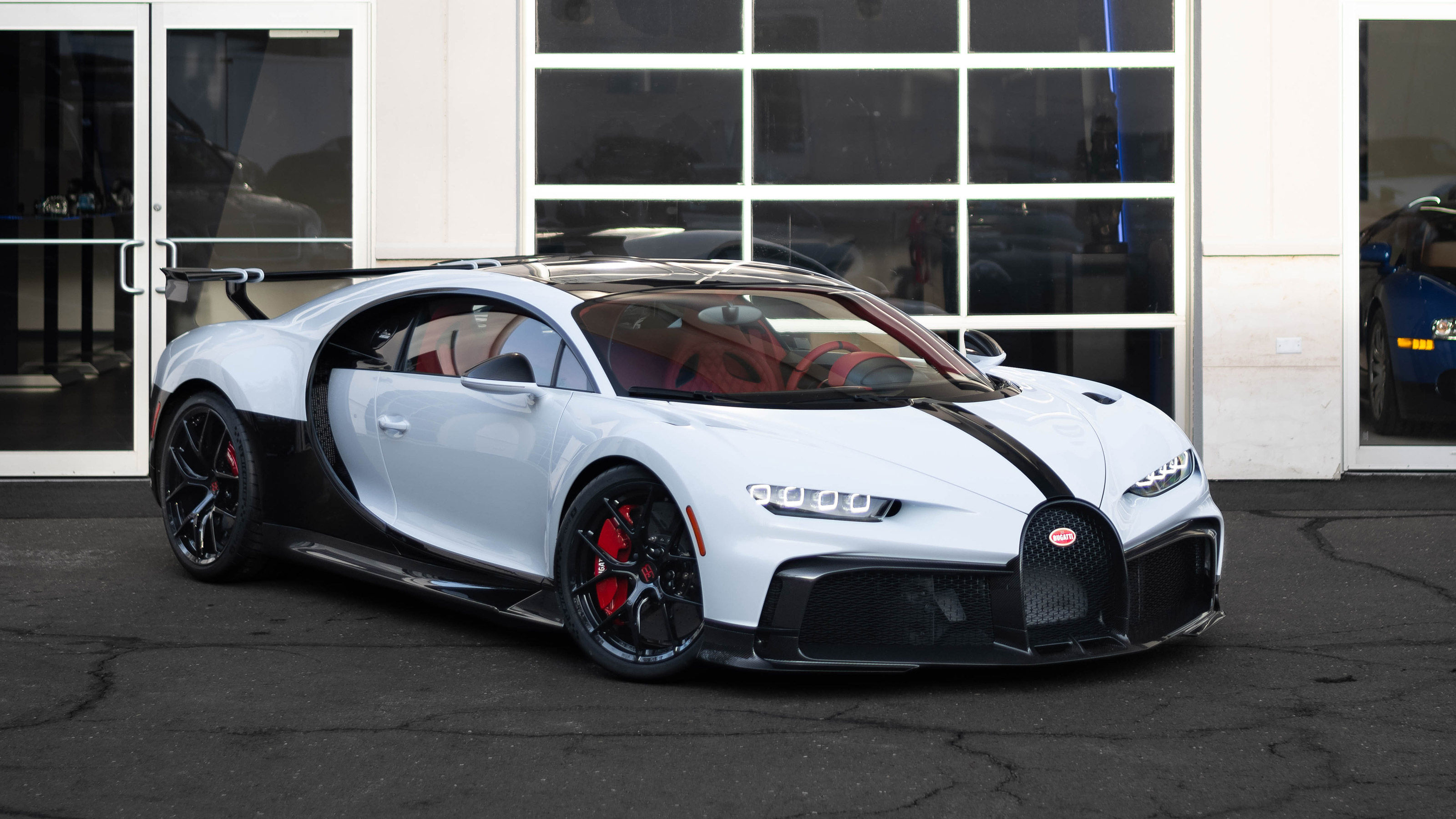Wallpaper #35zA4JIBZHQxiYarMLd9230 First Bugatti Chiron Pur Sport Hits the Road Evo