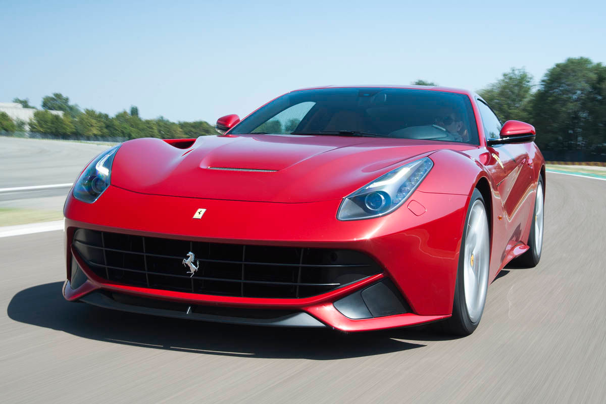 Wallpaper #DEWQlY4B7YBJg1BV3KBL18 Ferrari F12 Berlinetta Red
