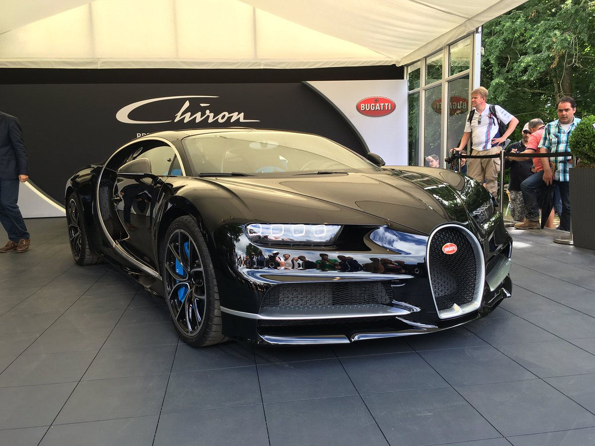 Wallpaper #OGhGGZMBSpphPi3-Uhb96 Bugatti Chiron Passenger Ride in Pictures Evo