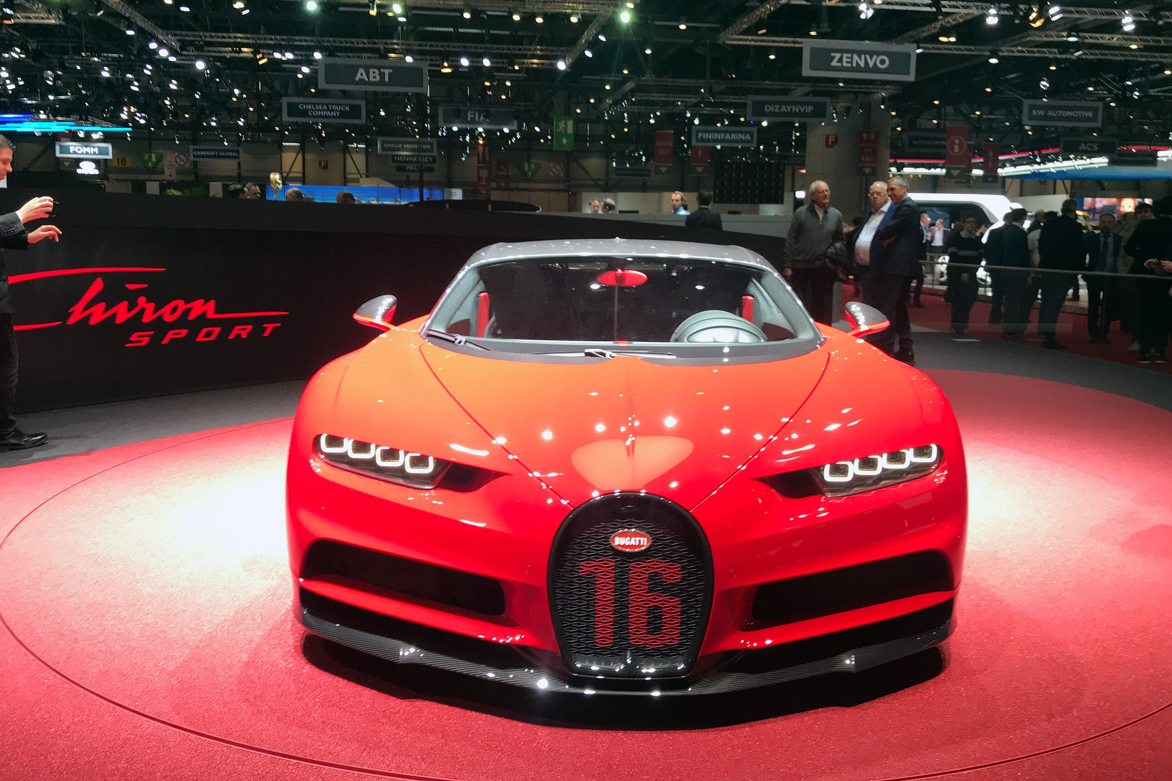 Wallpaper #3wO2ZpMBpyOg8YnEs9vY76 New Bugatti Chiron Sport Revealed in Geneva Lighter Firmer Faster Evo
