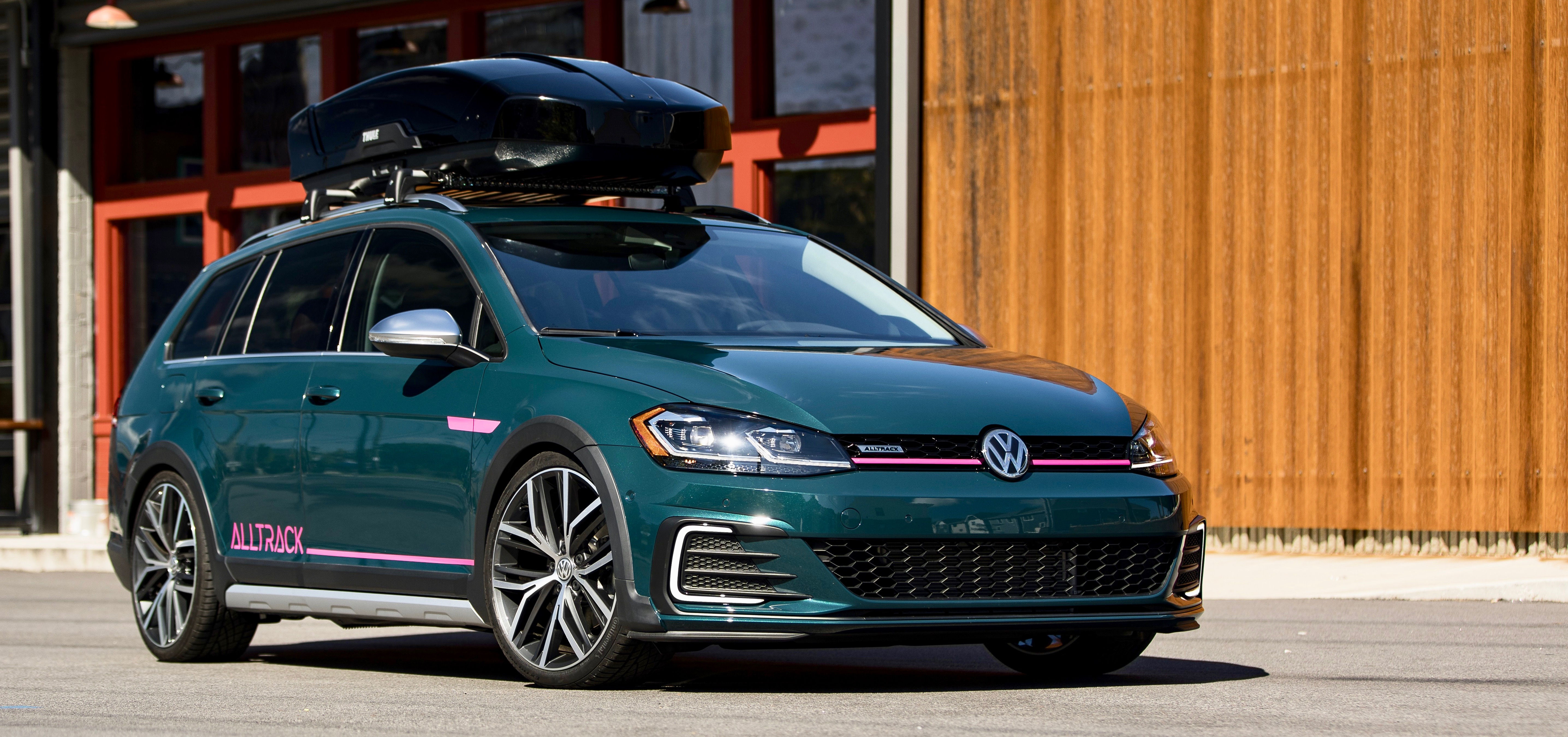 Wallpaper #4WfGDpMBSpphPi3-_uvA143 Volkswagen Showcases Concepts for Potential Future Classics