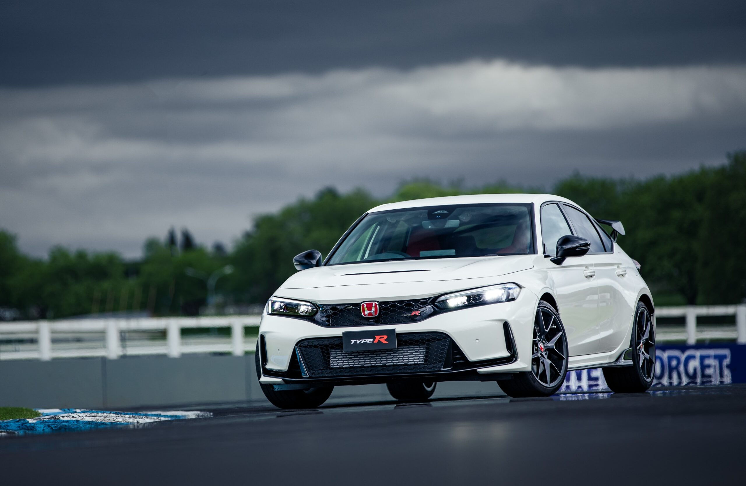 Wallpaper #NTs_cZcBSWmA-tzpVpD-184 First Drive of the New 2023 Honda Civic Type R Tarmac Life Motoring