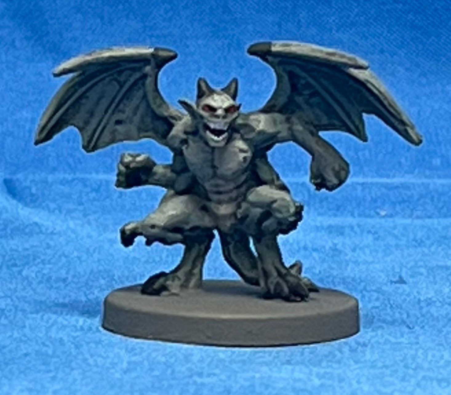 Wallpaper #s2eZ6JIBSpphPi3-Fj1x216 Gargoyle Four Arms