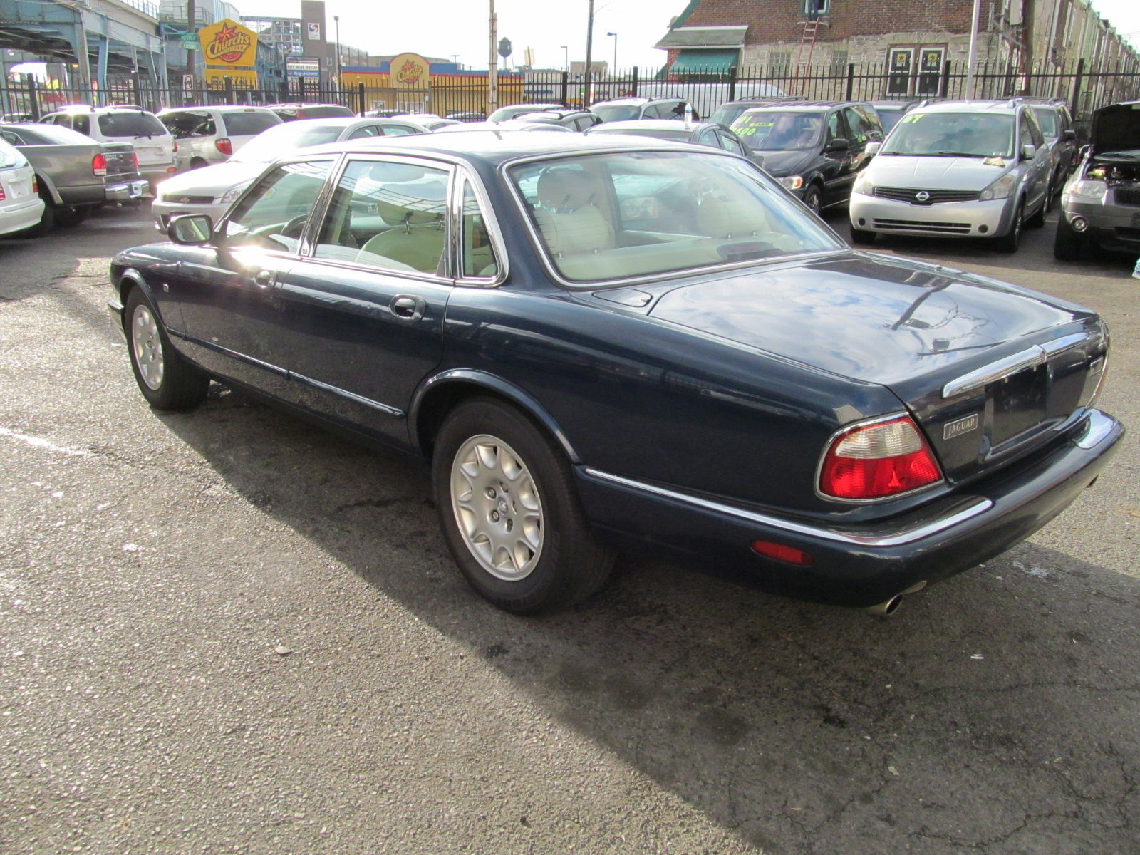Wallpaper #pmebAZMBSpphPi3-Dqtr294 2000 Jaguar Xj8 32 Related Infomationspecifications Weili