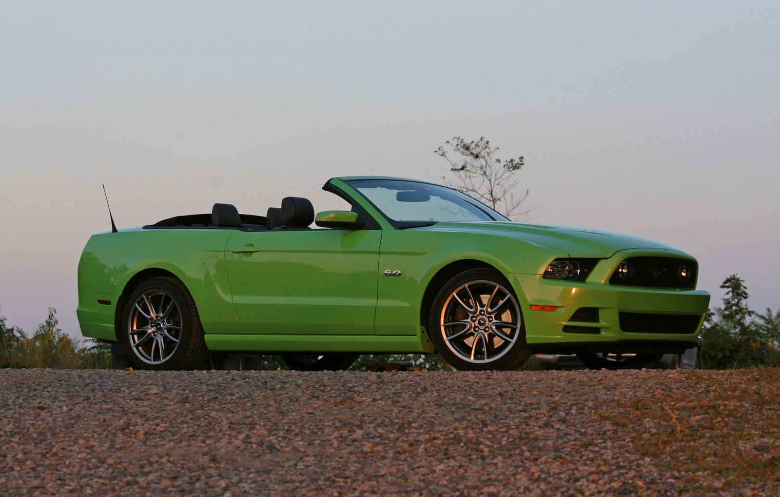Wallpaper #pyzKSJMB0E1QgA7whvEY244 2010 Ford Mustang GT Convertible Automatic Related Infomation