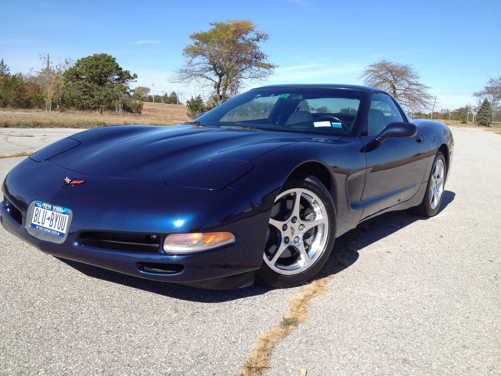 Wallpaper #52cXBZMBSpphPi3-zrrm238 C5 Corvette Generation Offers Unique Colors for the Corvette Collector