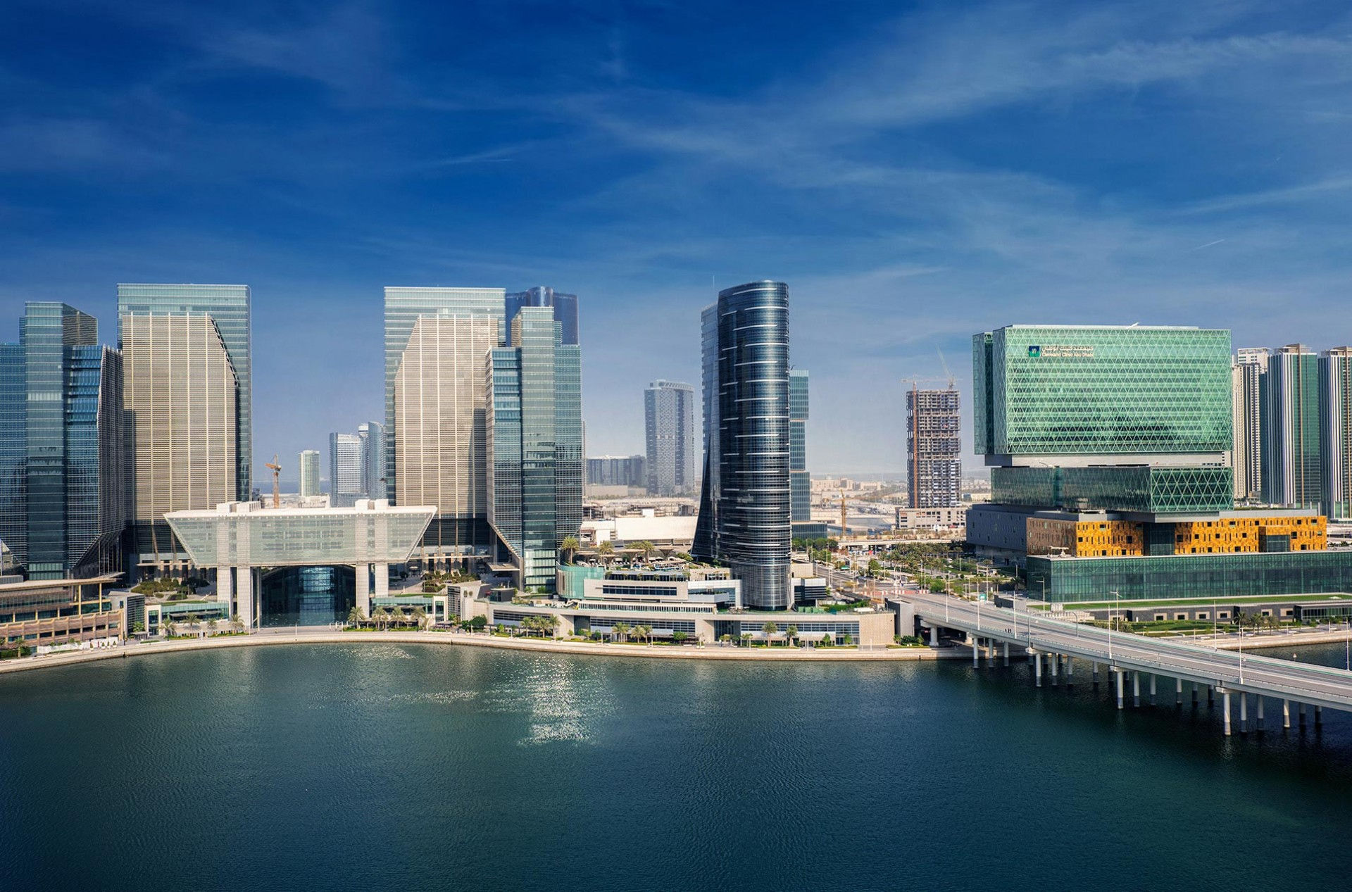 Wallpaper #8H3a844Bnwiau_P6rg0J44 Al Maryah Island the Most Popular Islands Located in Abu Dhabi
