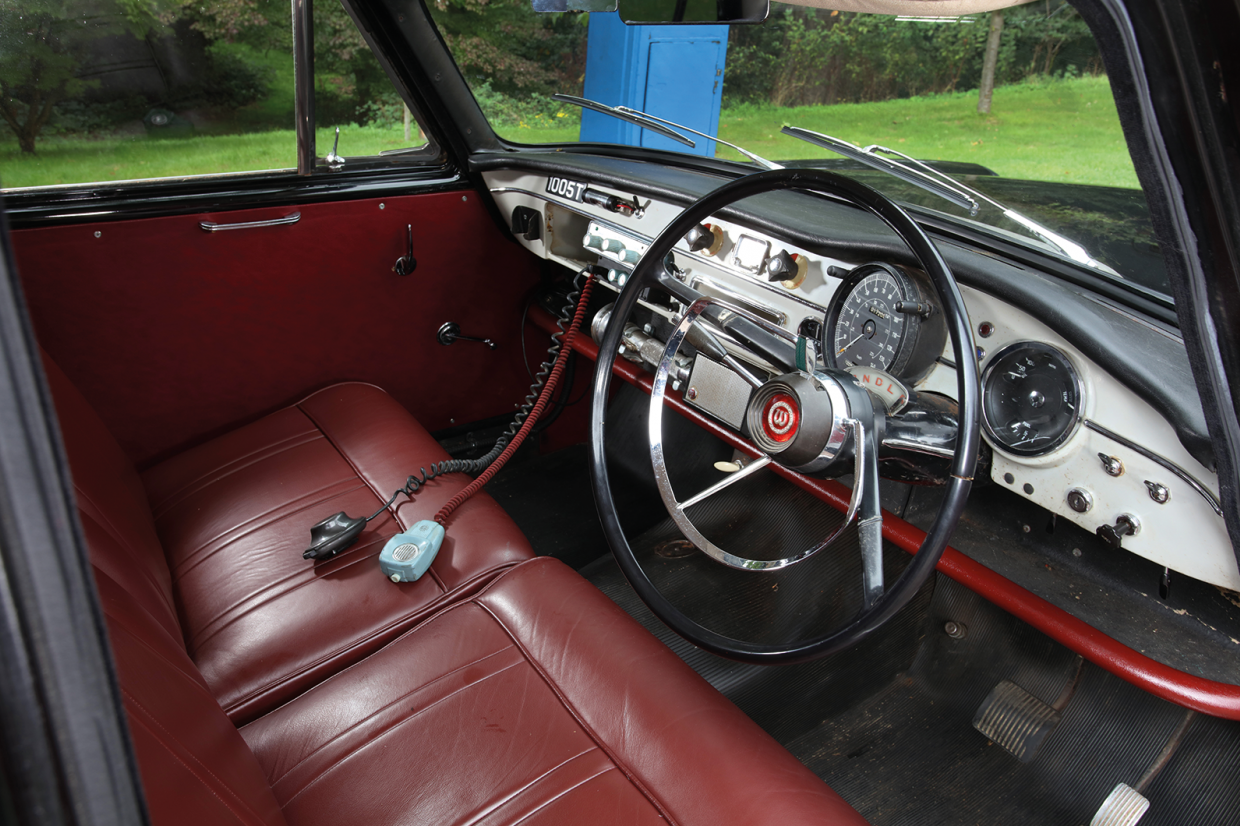Wallpaper #_Ge9BZMBSpphPi3-XL2Z91 Inside the Uks Finest Private Collection of Classic Police Cars