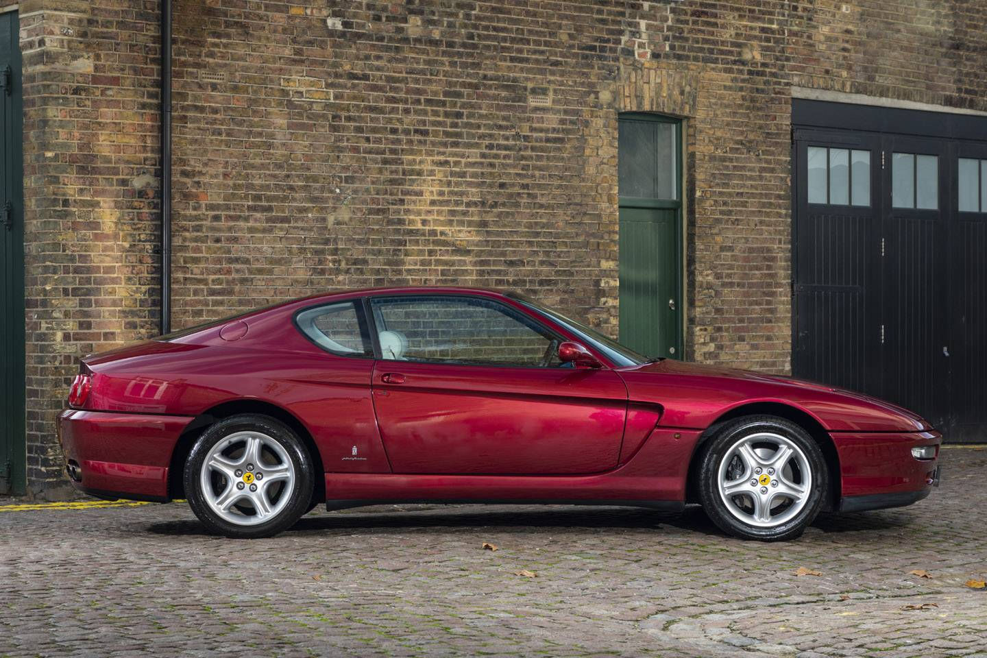 Wallpaper #ZWfM8pIBSpphPi3-6nIb28 Classic Trader Reviews the Ferrari 456 Buying Guide Ready for the