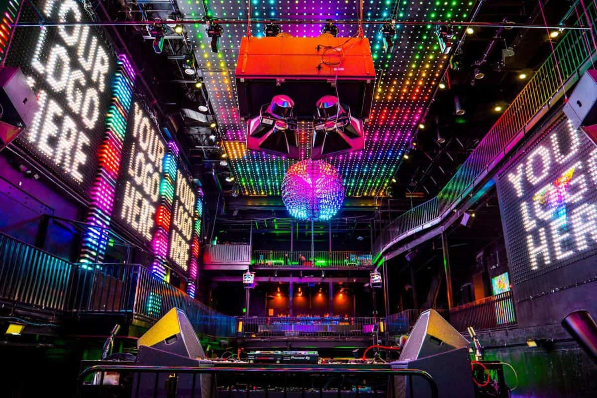 Wallpaper #lnMugY4BFI5NbQks_hgx26 12 Cool Cyberpunk Party Ideas Peerspace
