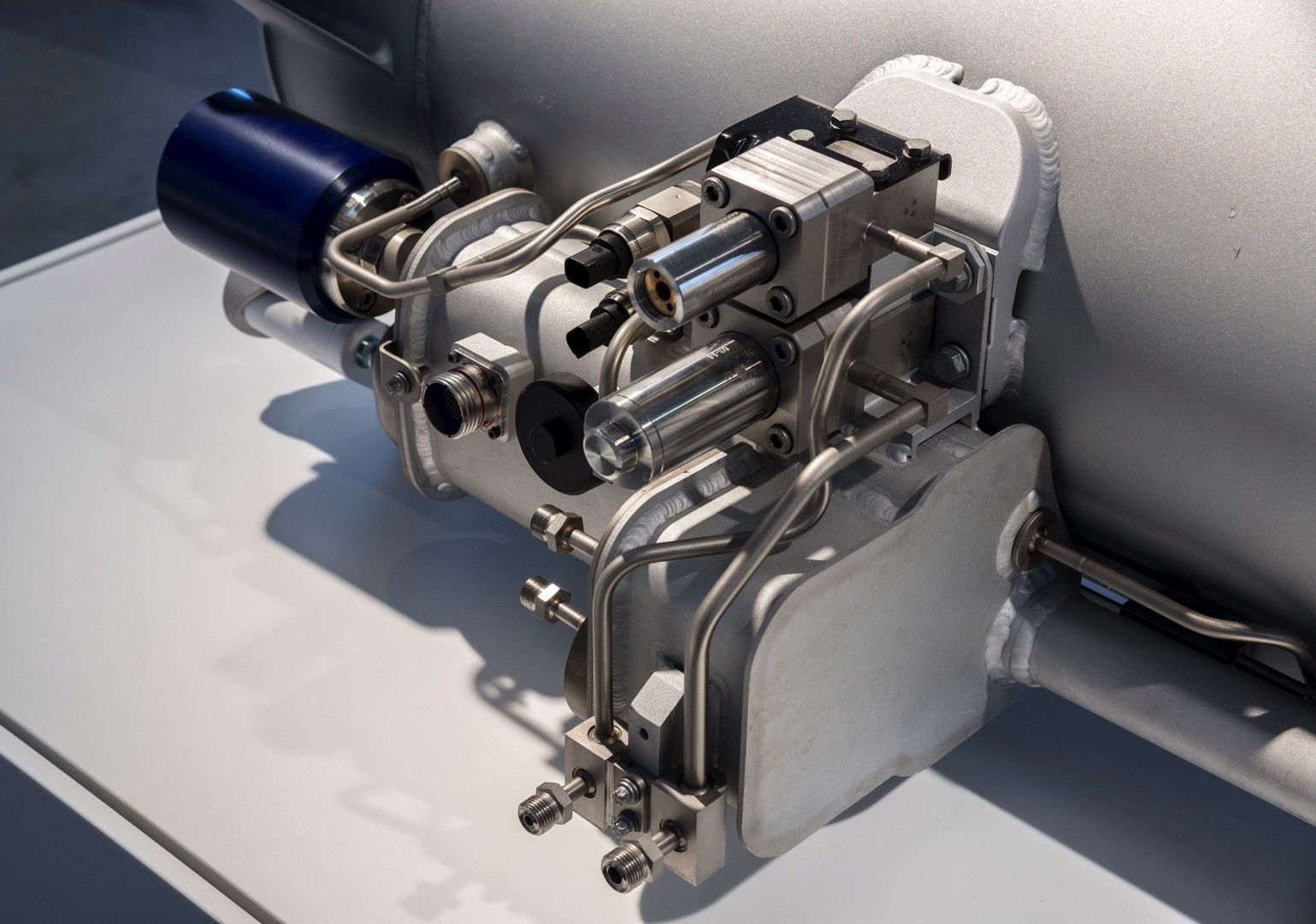Wallpaper #xWgwGZMBSpphPi3-BxUZ79 BMW Unveils the First Fuel Cell Prototype Resulted from Collaboration