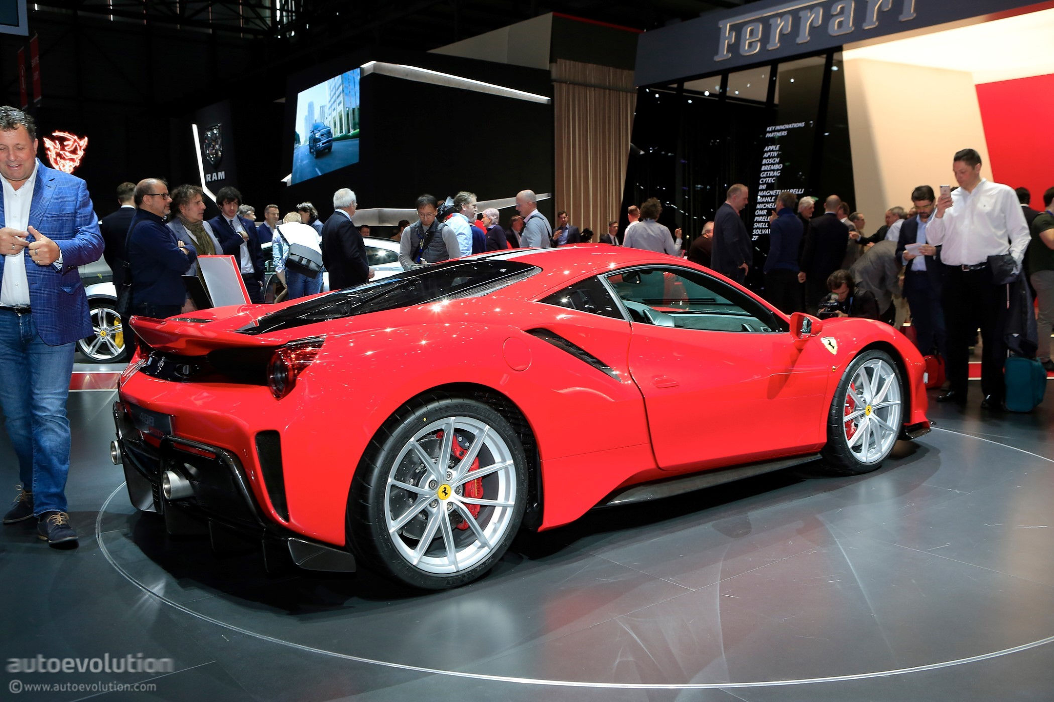 Wallpaper #MX3p9I4Bnwiau_P6ghEO59 New Ferrari 488 Pista is Out for Mclaren 720s Blood in Geneva