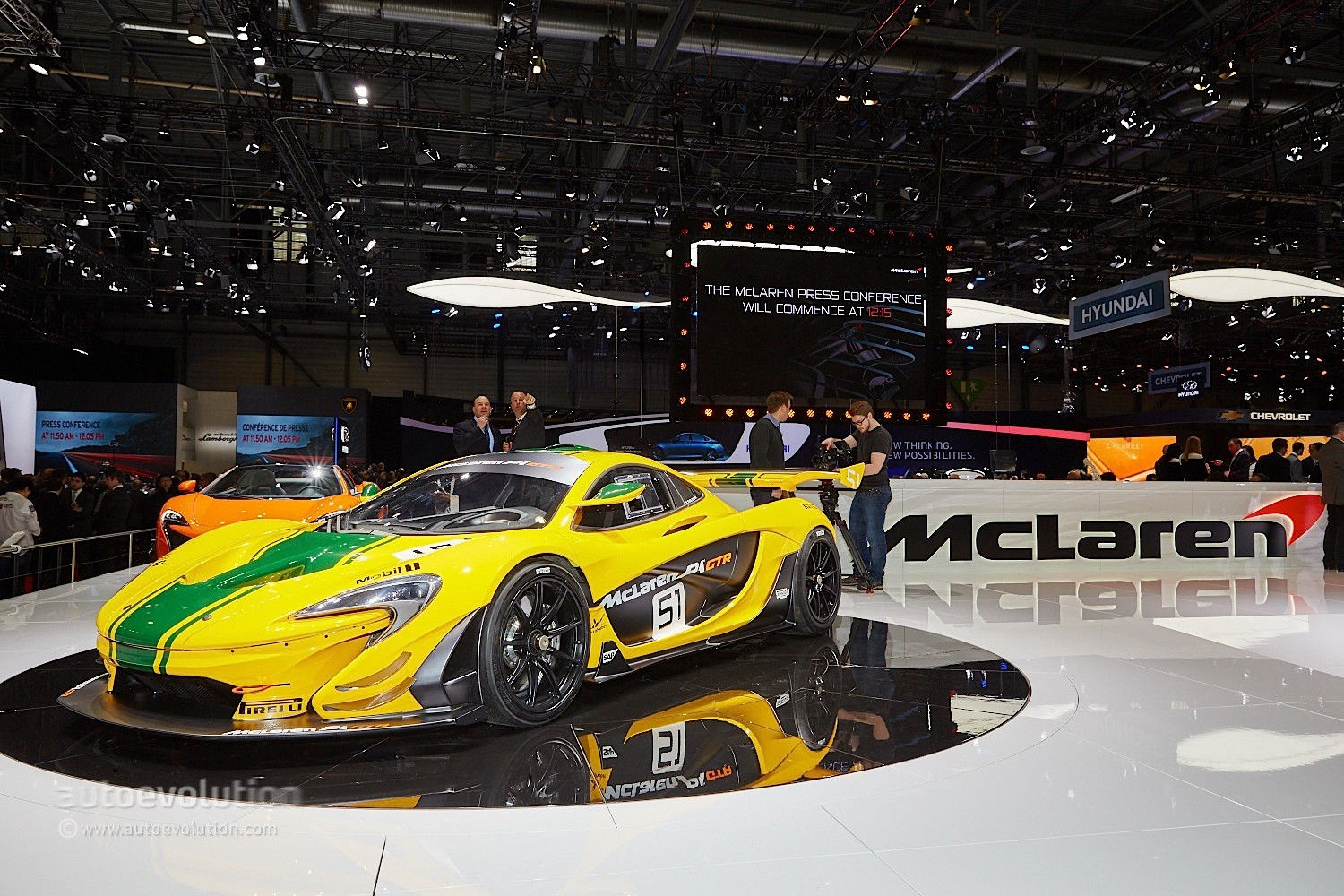 Wallpaper #bWhyIZMBSpphPi3-IzBD61 Mclaren P1 GTR Race Car Debuts at the Geneva Motor Show 2015