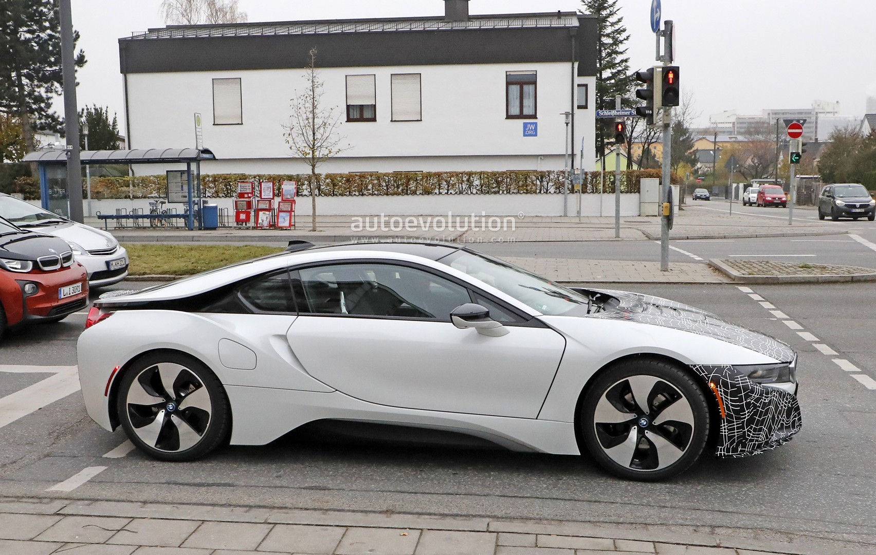 Wallpaper #tGeU95IBSpphPi3-u4bw190 More Powerful BMW i8 S Facelift Spied Autoevolution