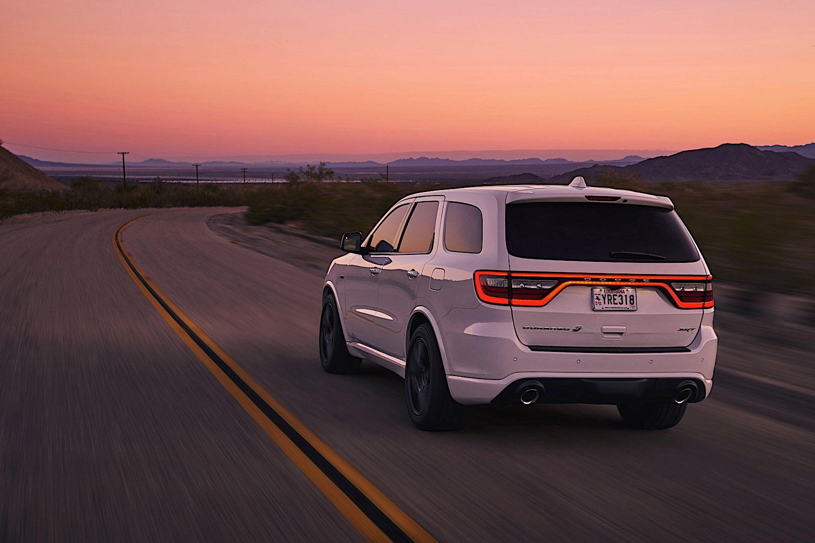 Wallpaper #omeU8JIBSpphPi3-CGf2224 Dodge Durango Hellcat Rendered Looks Big and Strong Autoevolution