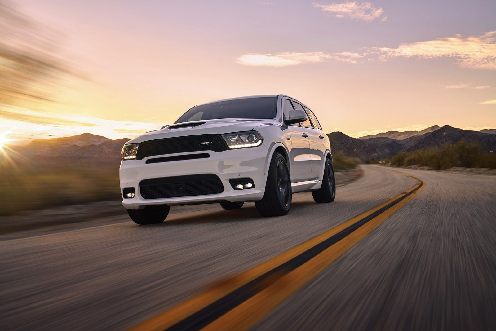 Wallpaper #omeU8JIBSpphPi3-CGf2111 Dodge Durango Srt Hellcat Rendered as the Devils Seven Seater