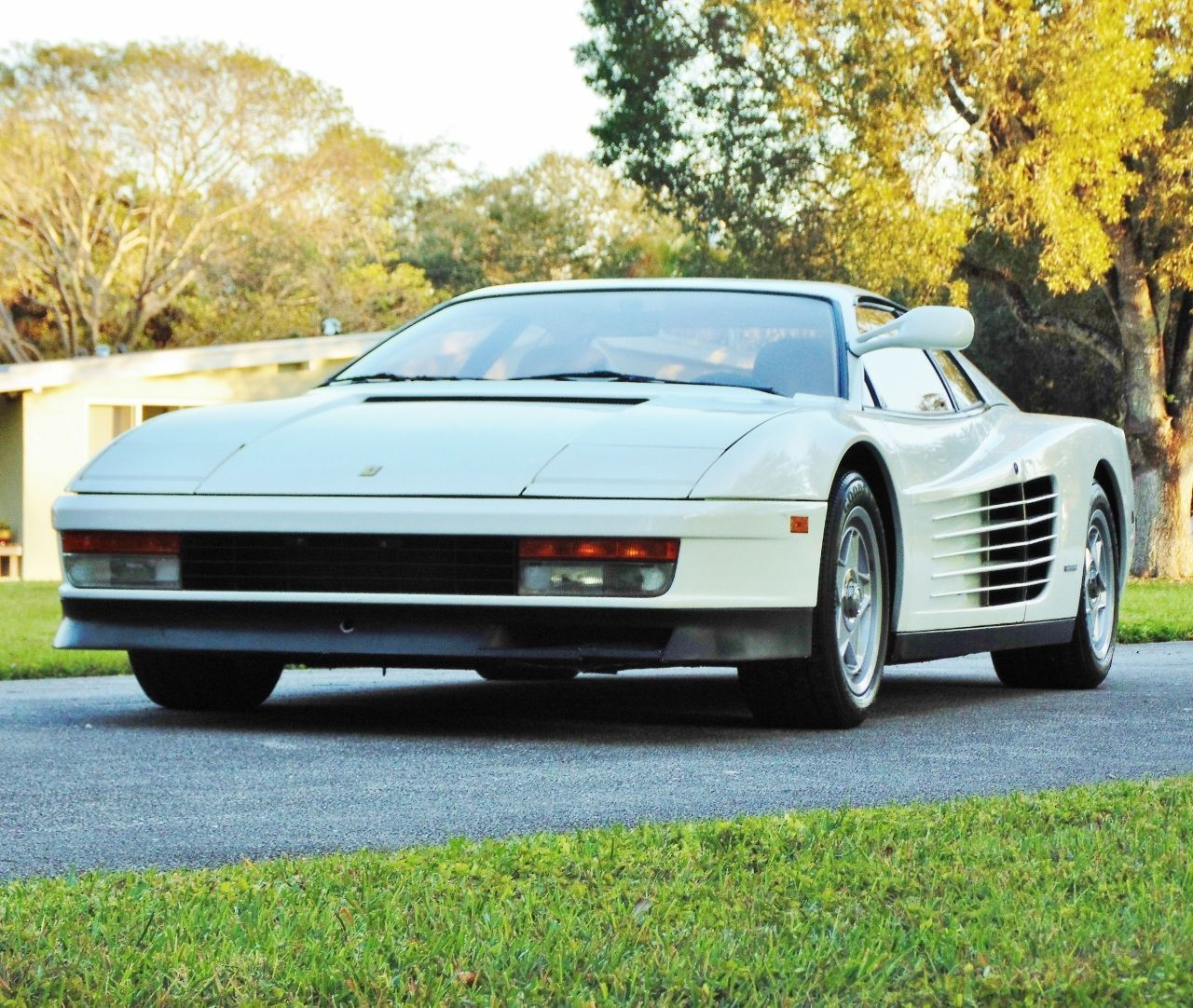 Wallpaper #L_AJf5cBi4JM6agGmiBh40 Miami Vice Ferrari Testarossa Shows Up on eBay Video Autoevolution
