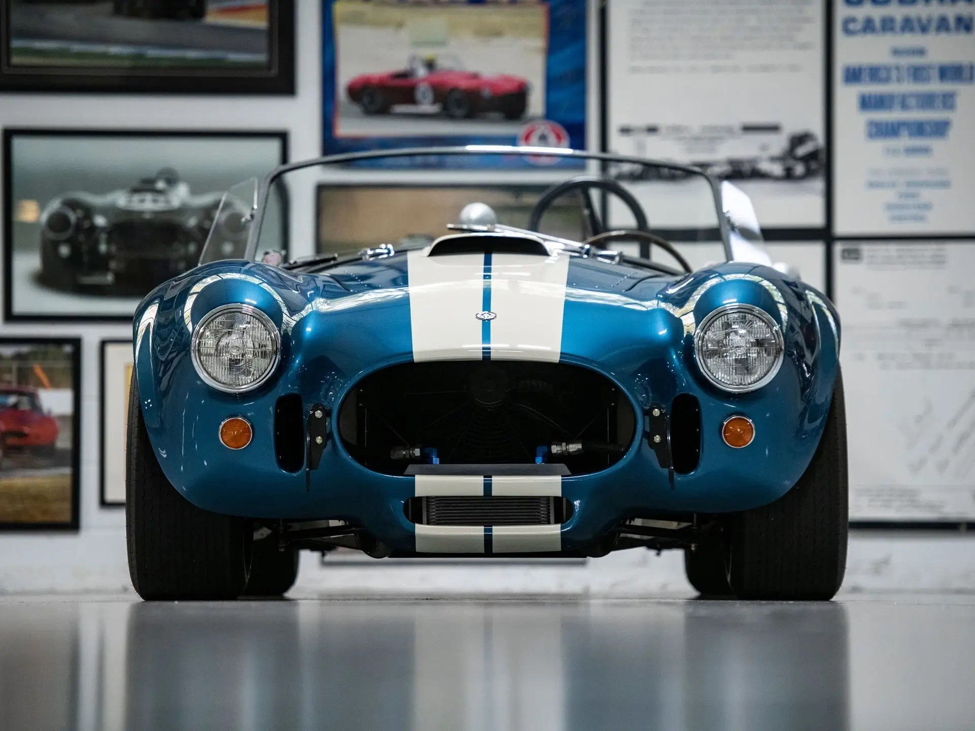 Wallpaper #amfb_5IBSpphPi3-B6QB263 This 1965 Shelby 427 Competition Cobra Was Driven by Elvis Presley and