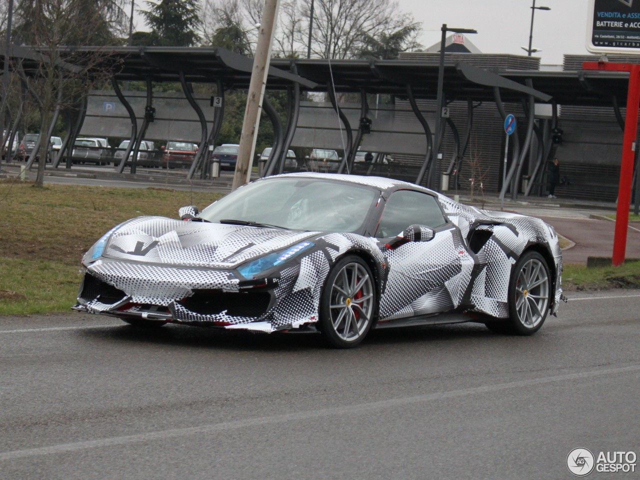 Wallpaper #iH2z844Bnwiau_P6jg3d35 Ferrari 488 Pista Spotted on the Road in Maranello the Sound is