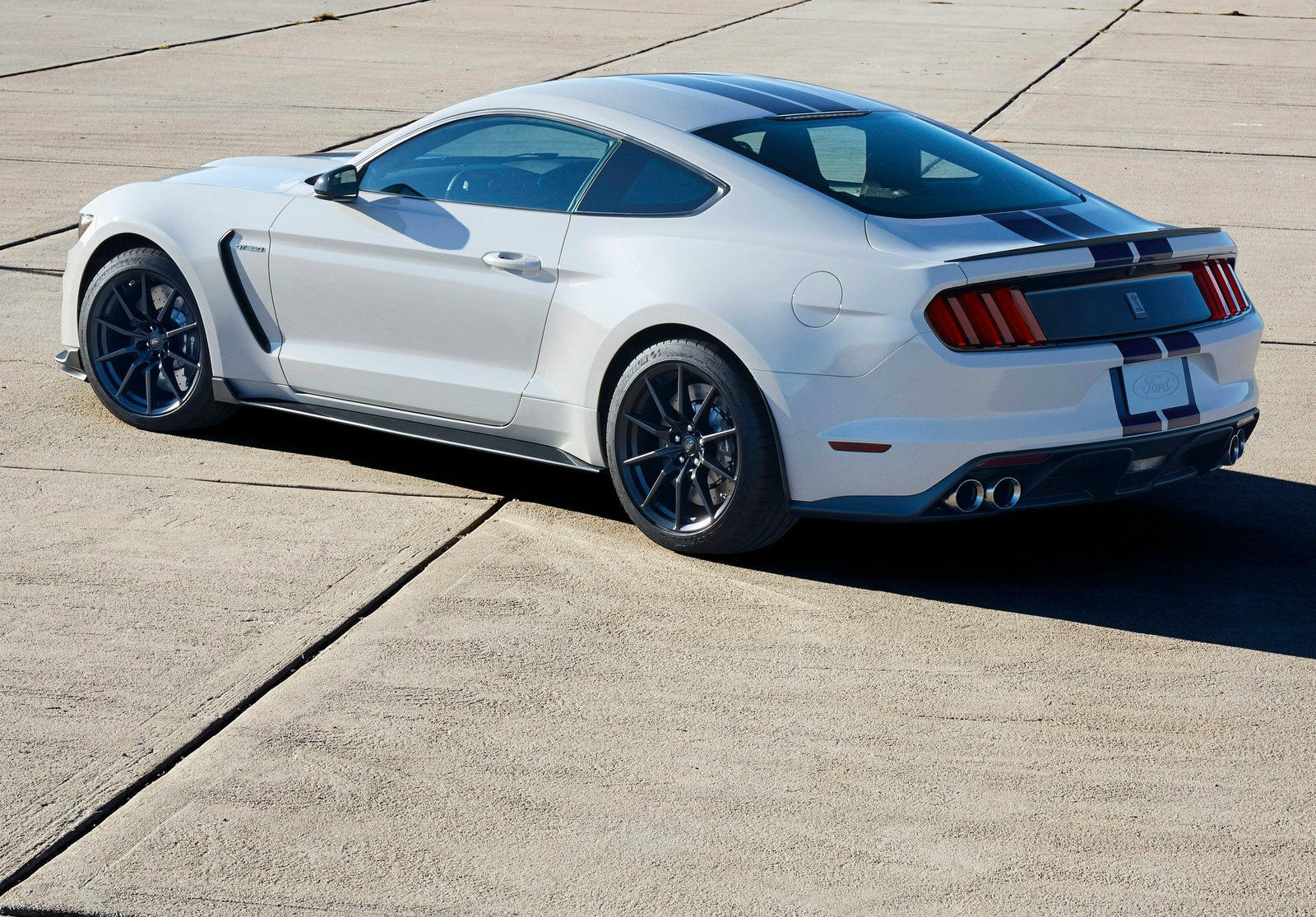 Wallpaper #bGgGF5MBSpphPi3-Rg1x12 Decent Driver Does 8m18s Nurburgring Lap in Stock Shelby GT350 Mustang