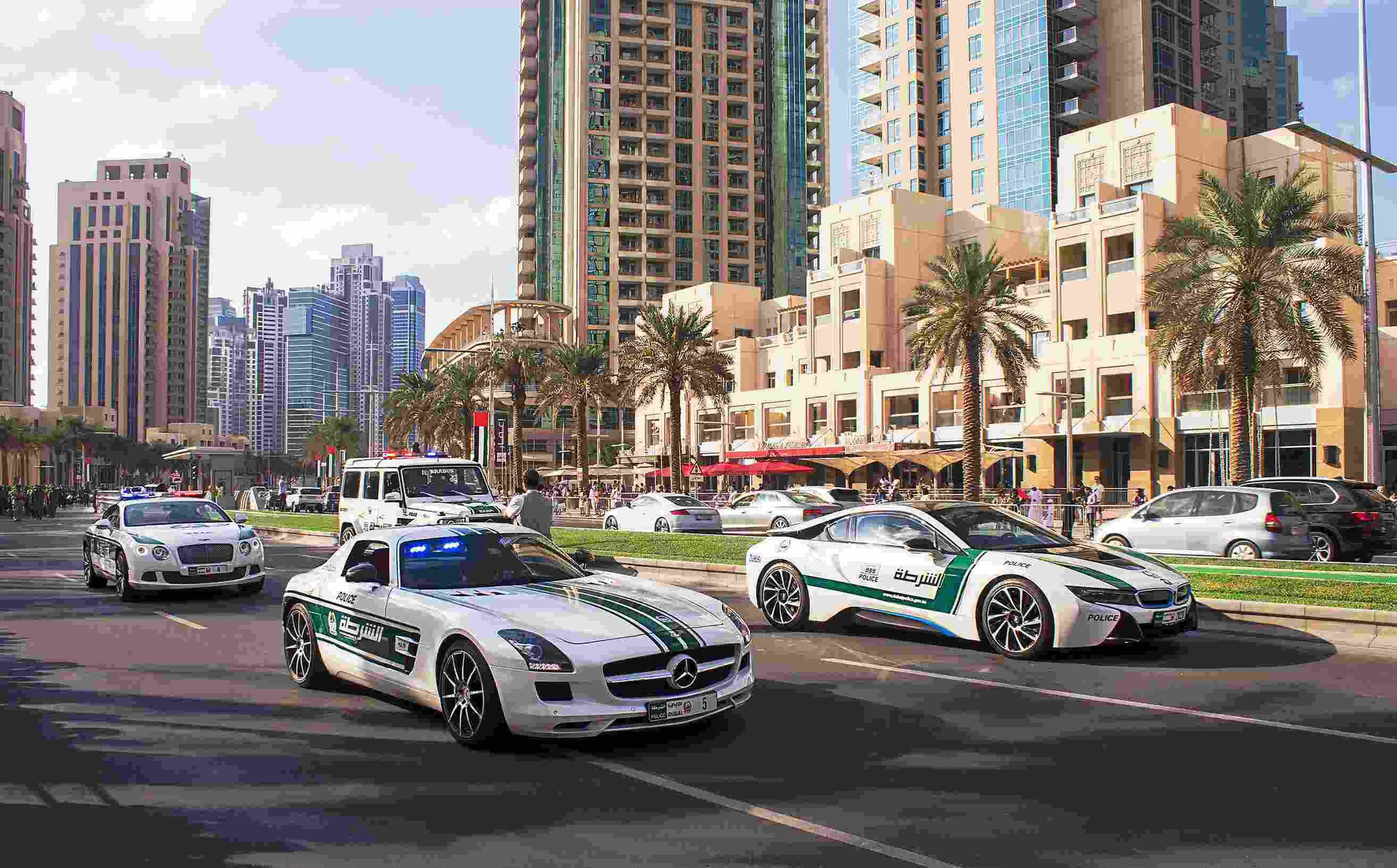 Wallpaper #2xm-Do8BtGB6xQ78nVoz51 Dubai Police Adds Tesla Cybertruck to Its Fleet of Supercars