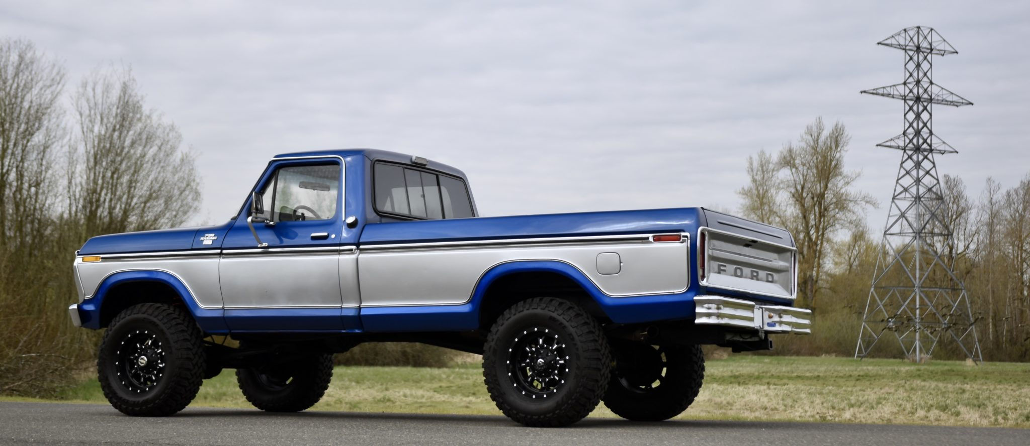 Wallpaper #3xmDGI8BtGB6xQ78VXEU41 This 1977 Ford F 150 Ranger Xlt Packs a Four Barrel Carbureted 351