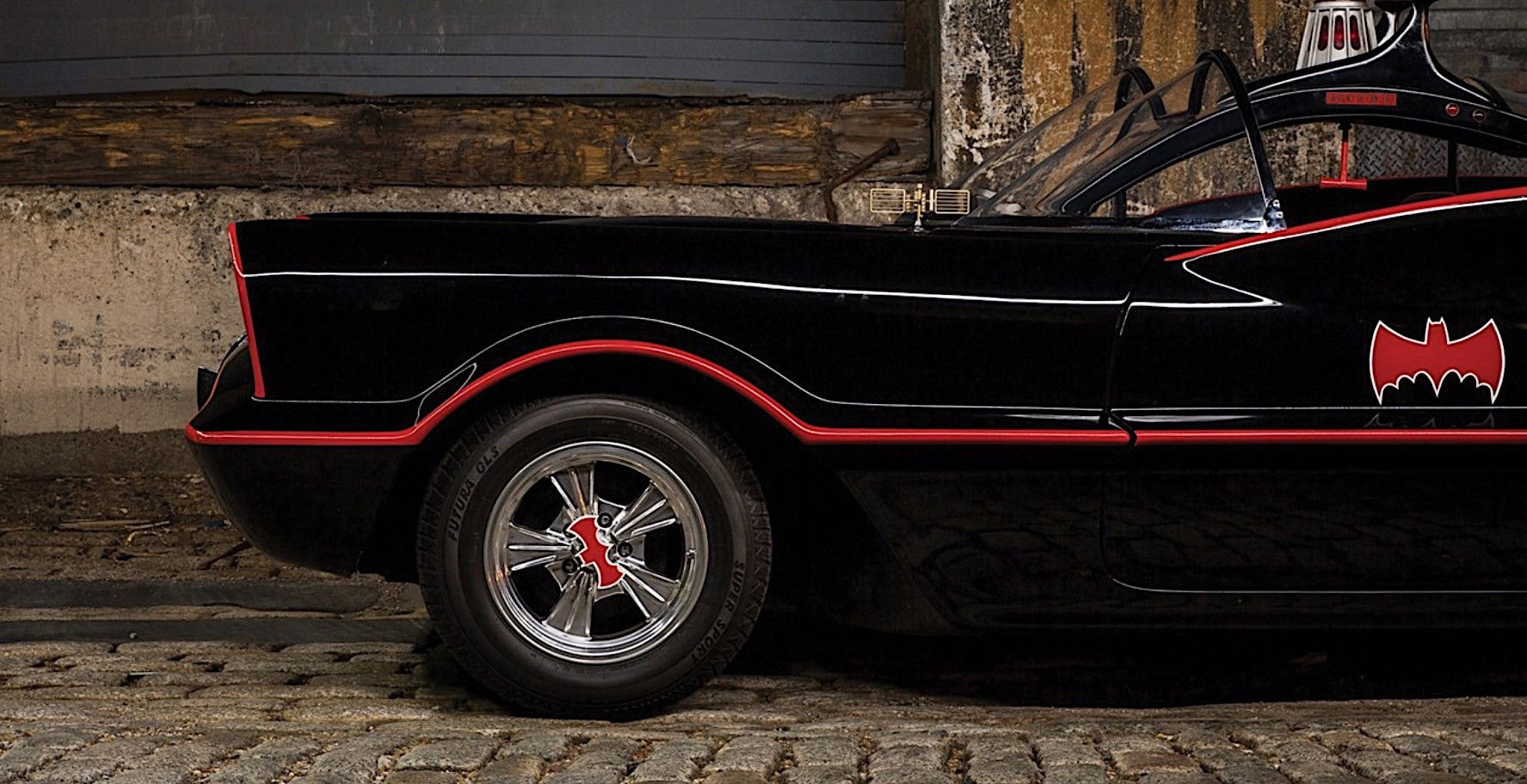 Wallpaper #Me8QS5MBMN-XEVvVGzpt155 1966 Batmobile Replica to Sell at Auburn Spring Auction Autoevolution