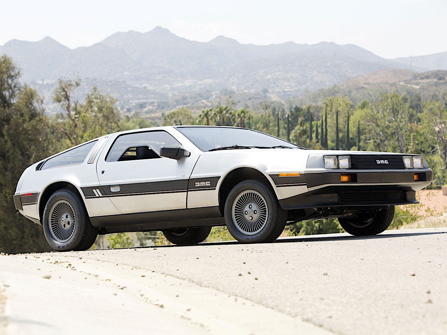 Wallpaper #_BkvK48BtGB6xQ78U4wd13 Widebody 1000 Hp Delorean Restomod Concept Harbors a Cool Flat 12