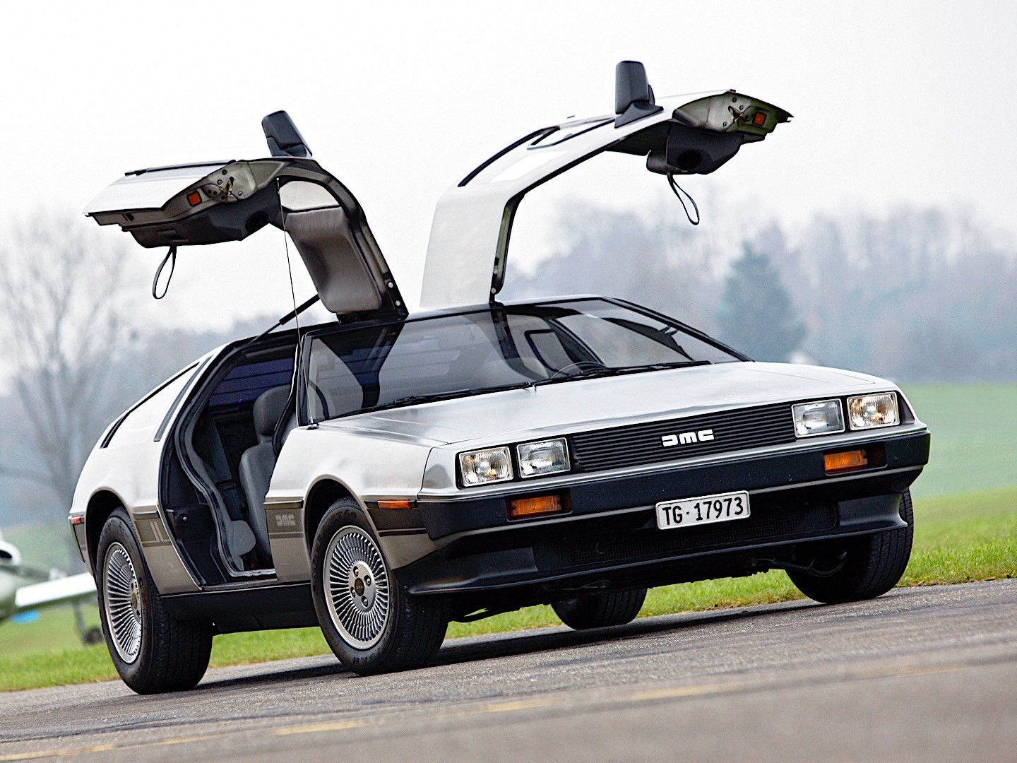 Wallpaper #_BkvK48BtGB6xQ78U4wd18 Widebody 1000 Hp Delorean Restomod Concept Harbors a Cool Flat 12