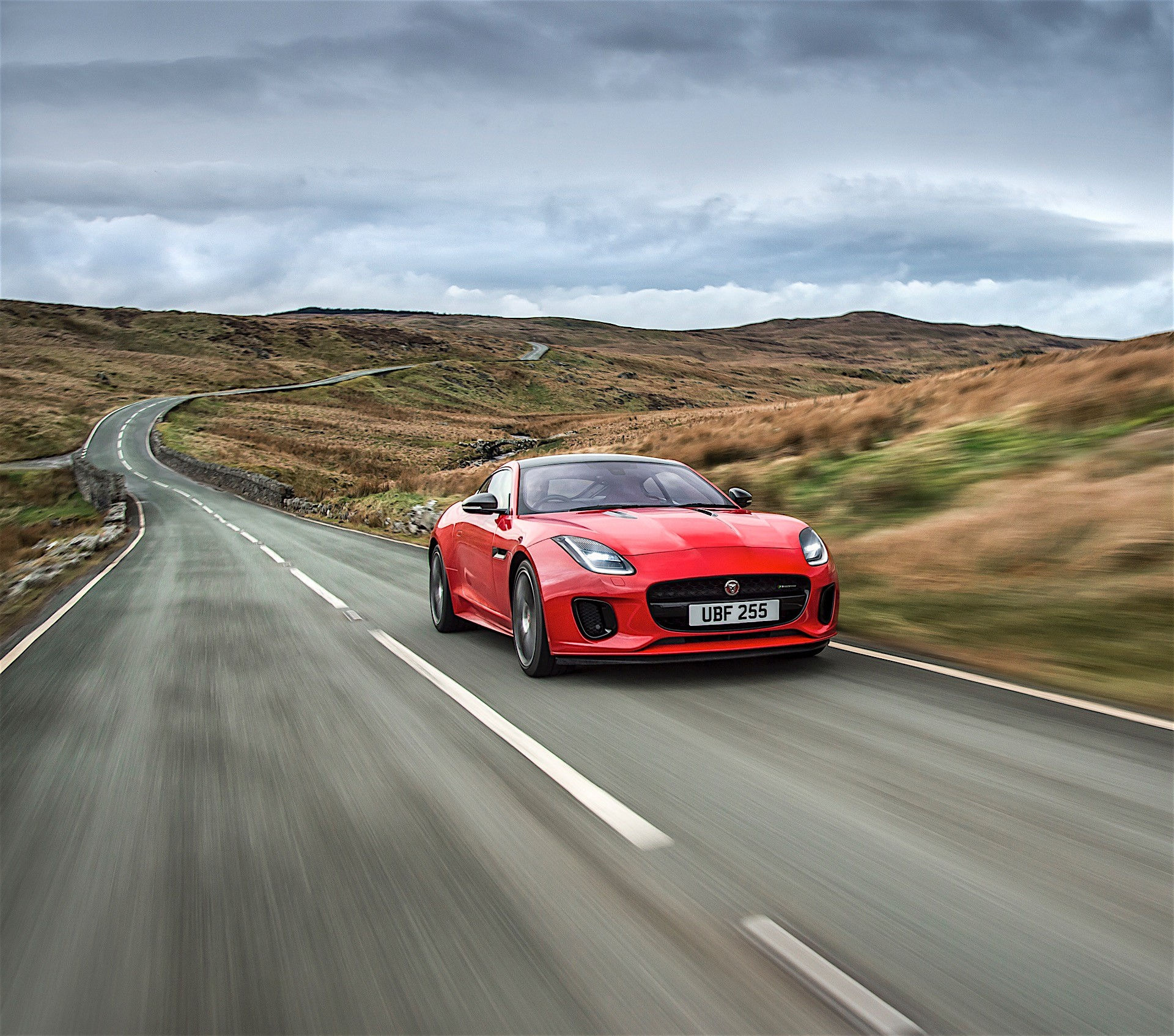 Wallpaper #sgAn7I4BSdW8dNoudRML28 Jaguar F Type Gets a Four Cylinder Engine with 300 Hp Should Boost
