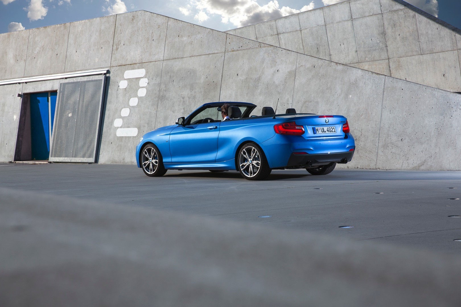 Wallpaper #F2hnE5MBSpphPi3-mQAu440 BMW 2 Series Convertible Gets Massive Photo Update Along with Official