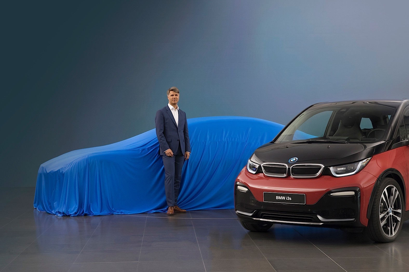 Wallpaper #T33W8I4Bnwiau_P68Qd739 BMW I5 Previewed by Tesla Model 3 Sized Concept at 2017 Frankfurt Motor