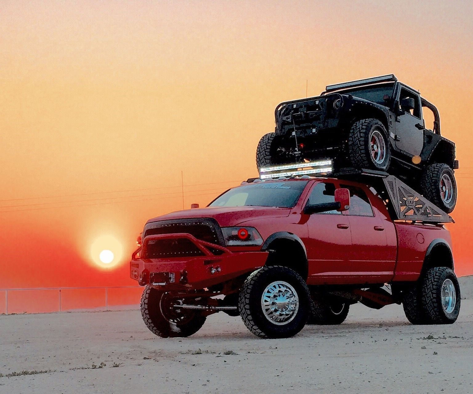 Wallpaper #nDsicJcBSWmA-tzpa4_E67 Truck Guru Has Tricked Out This 2014 Ram and 2014 Jeep Wrangler Beyond