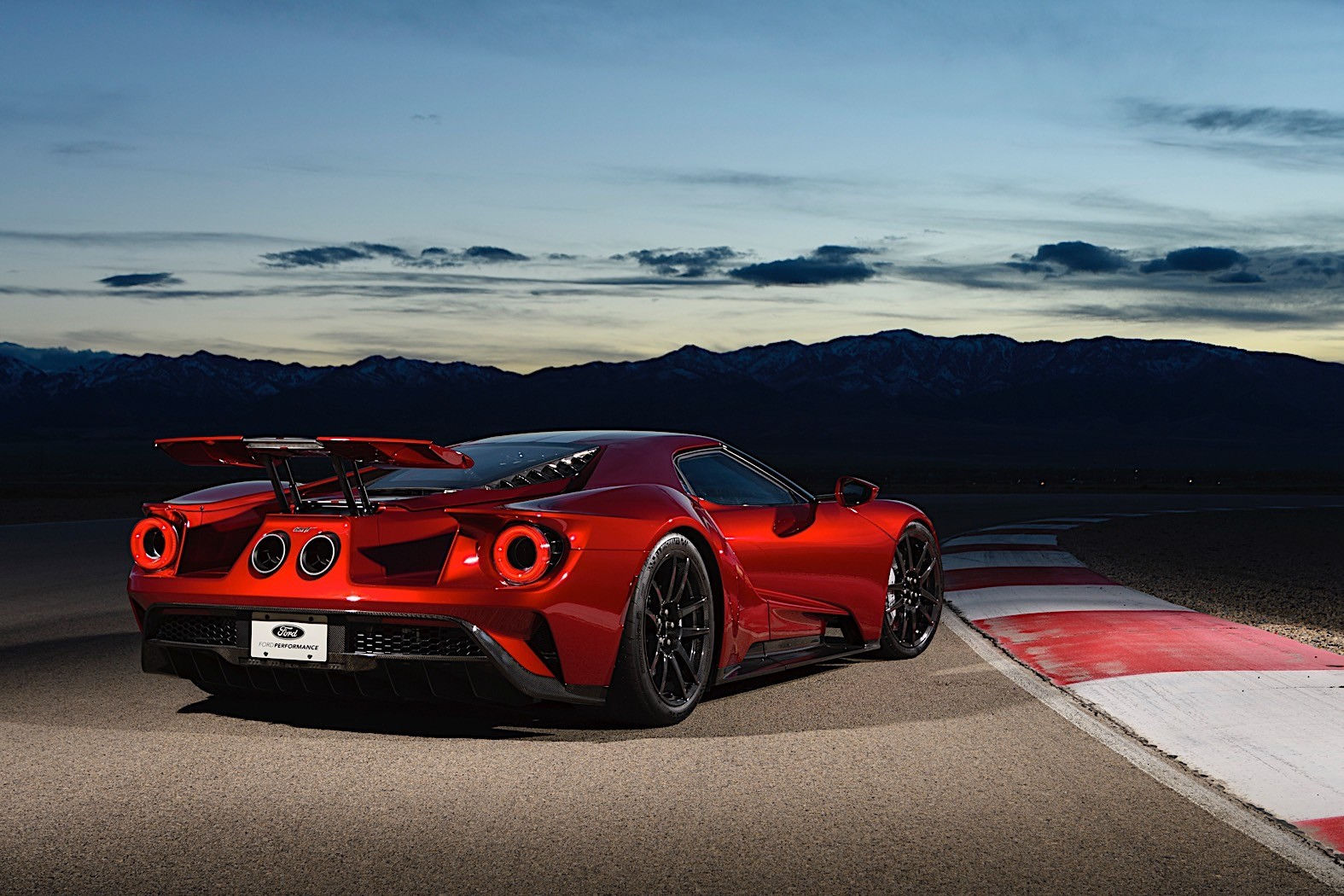 Wallpaper #mhnENI8BtGB6xQ780p6Y42 Watch Everything the Ford GT Supercar is Not Autoevolution