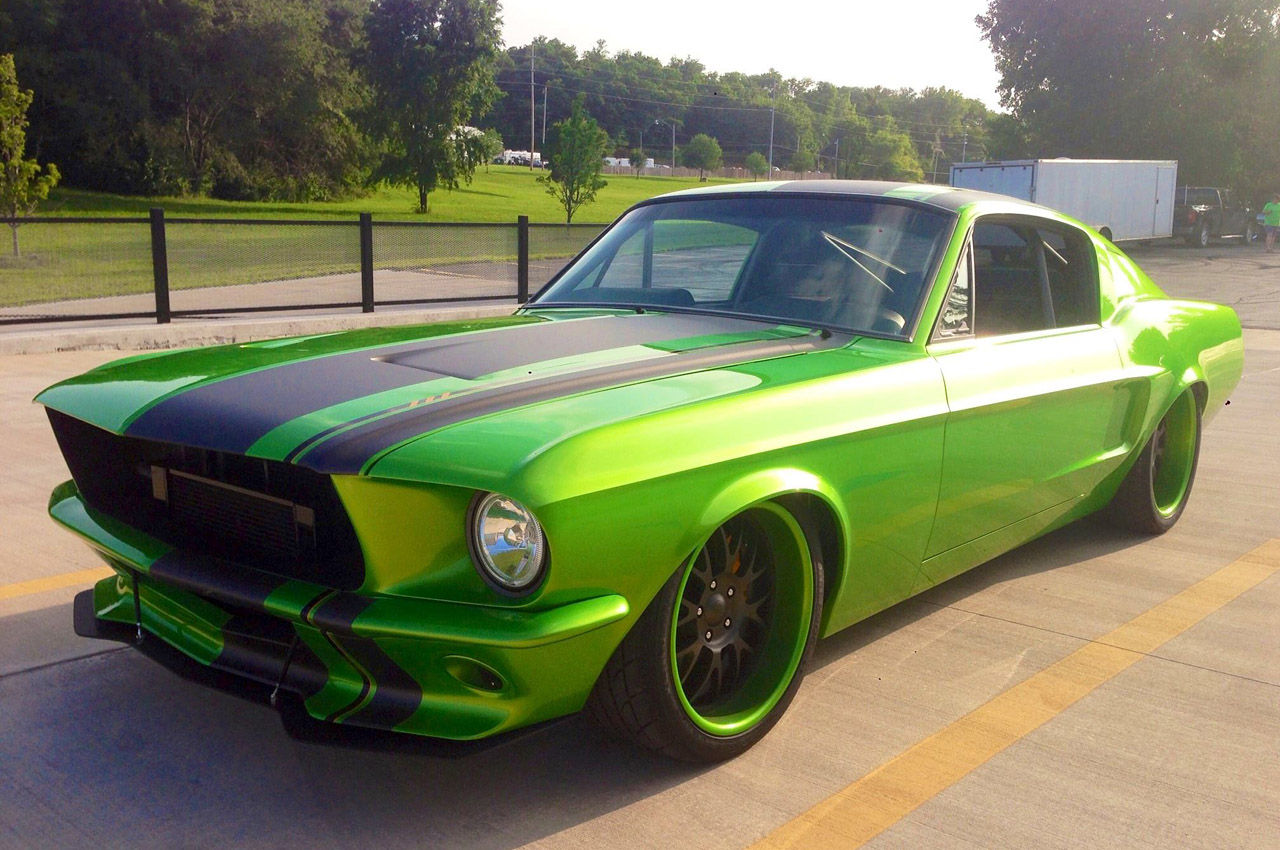 Wallpaper #N2guIJMBSpphPi3-eC0j176 1967 Ford Mustang Restomod Looks Venomous Autoevolution