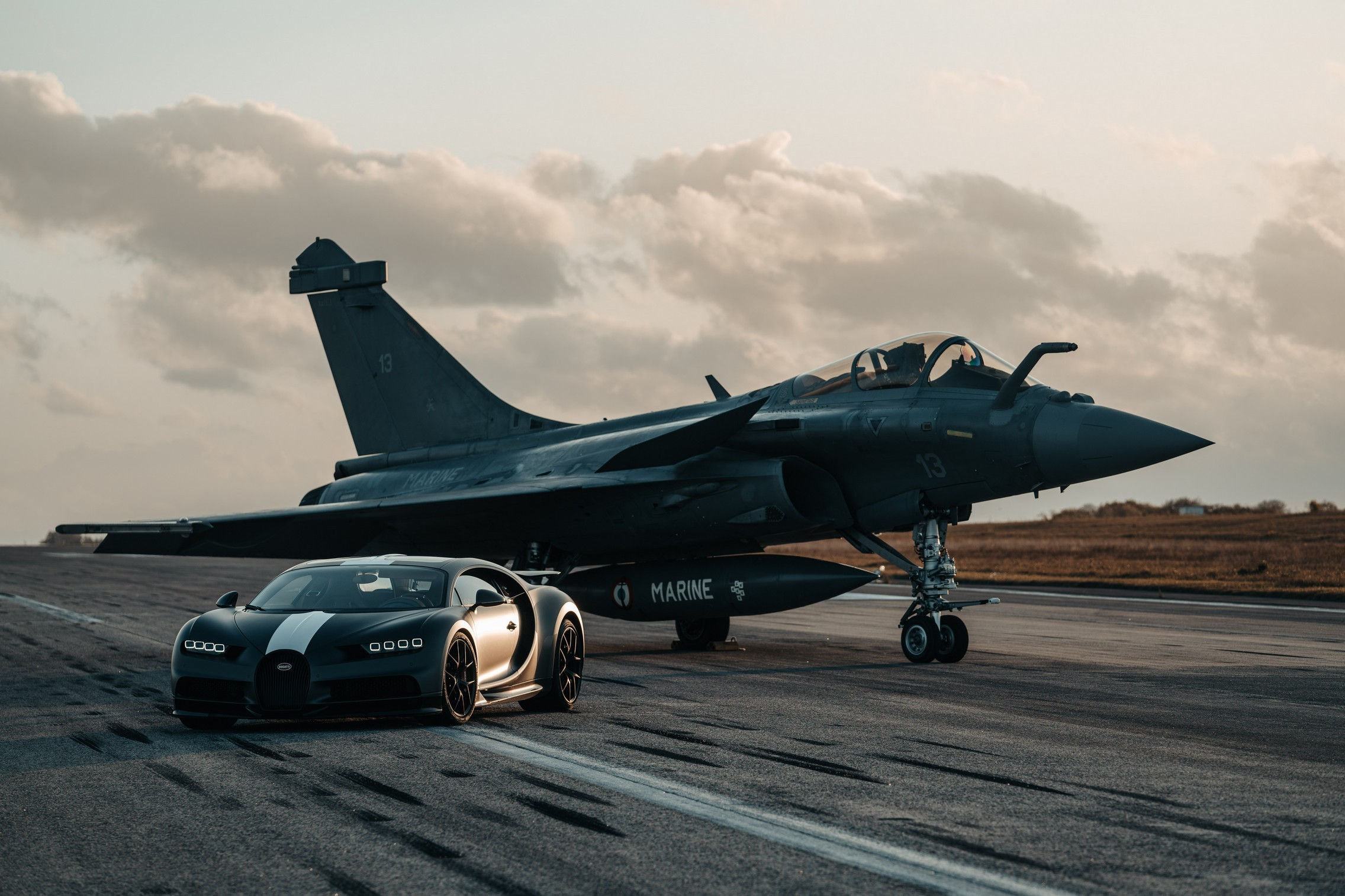 Wallpaper #-31_844Bnwiau_P6vAyQ12 Bugatti Chiron Sport Meets Navy Sky Legend Another High Octane Battle